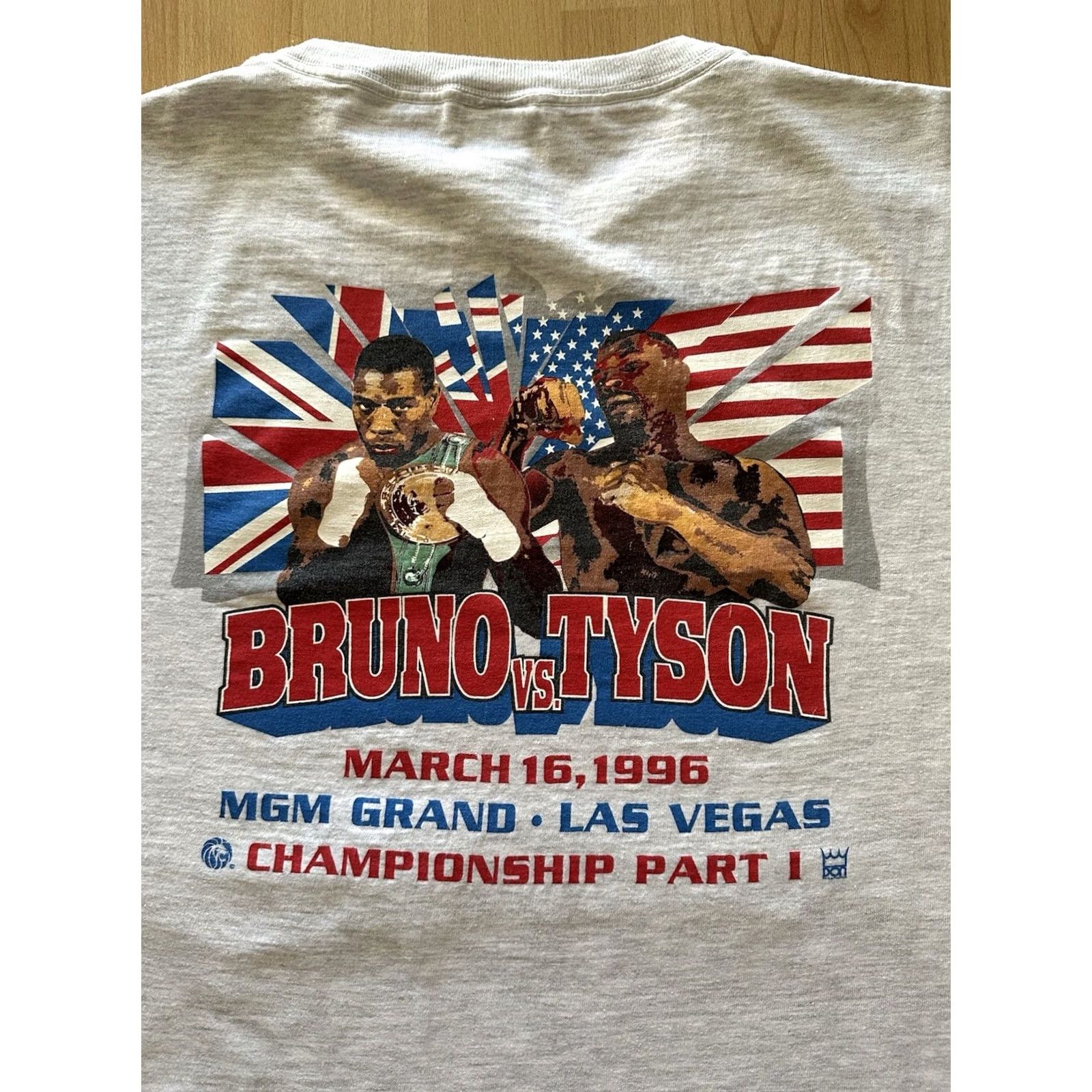 Vintage VINTAGE 90s 1996 Mike Tyson Vs Frank Bruno TShirt MGM Grand Made In USA Shirt XL Chest 23.5” Length 29.5” Gray Short Sleeve Unisex Adults Mens Womens Size US L / EU 52-54 / 3 - 3 Thumbnail