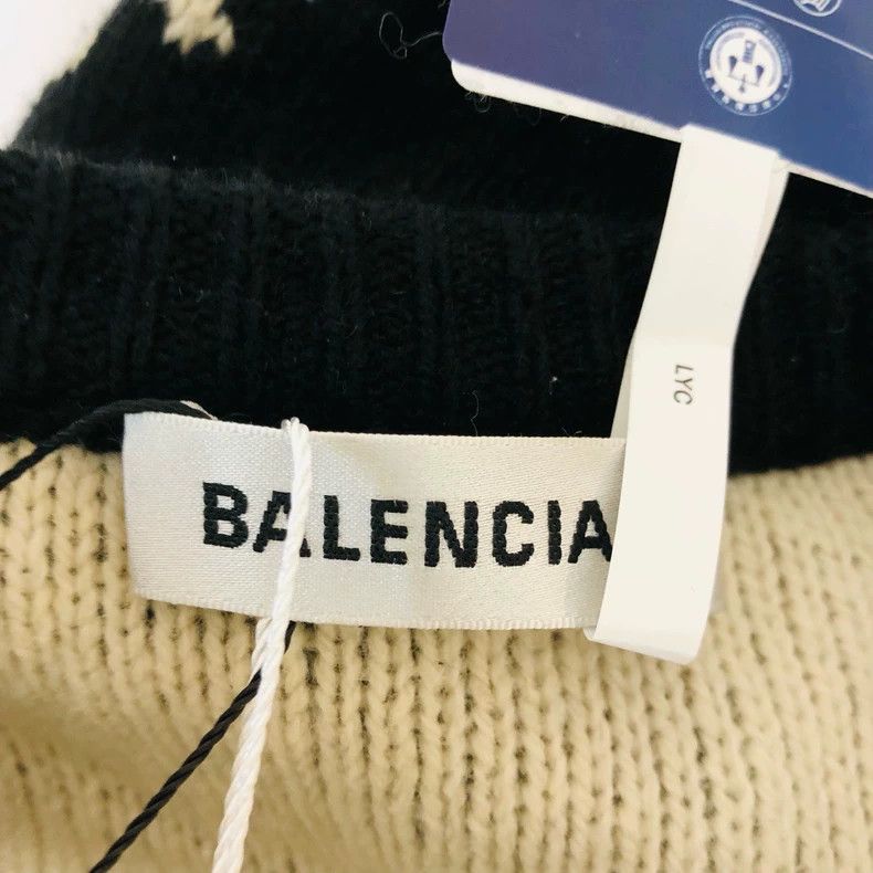 Balenciaga Balenciaga Bullet Screen Sweater Size US S / EU 44-46 / 1 - 3 Thumbnail