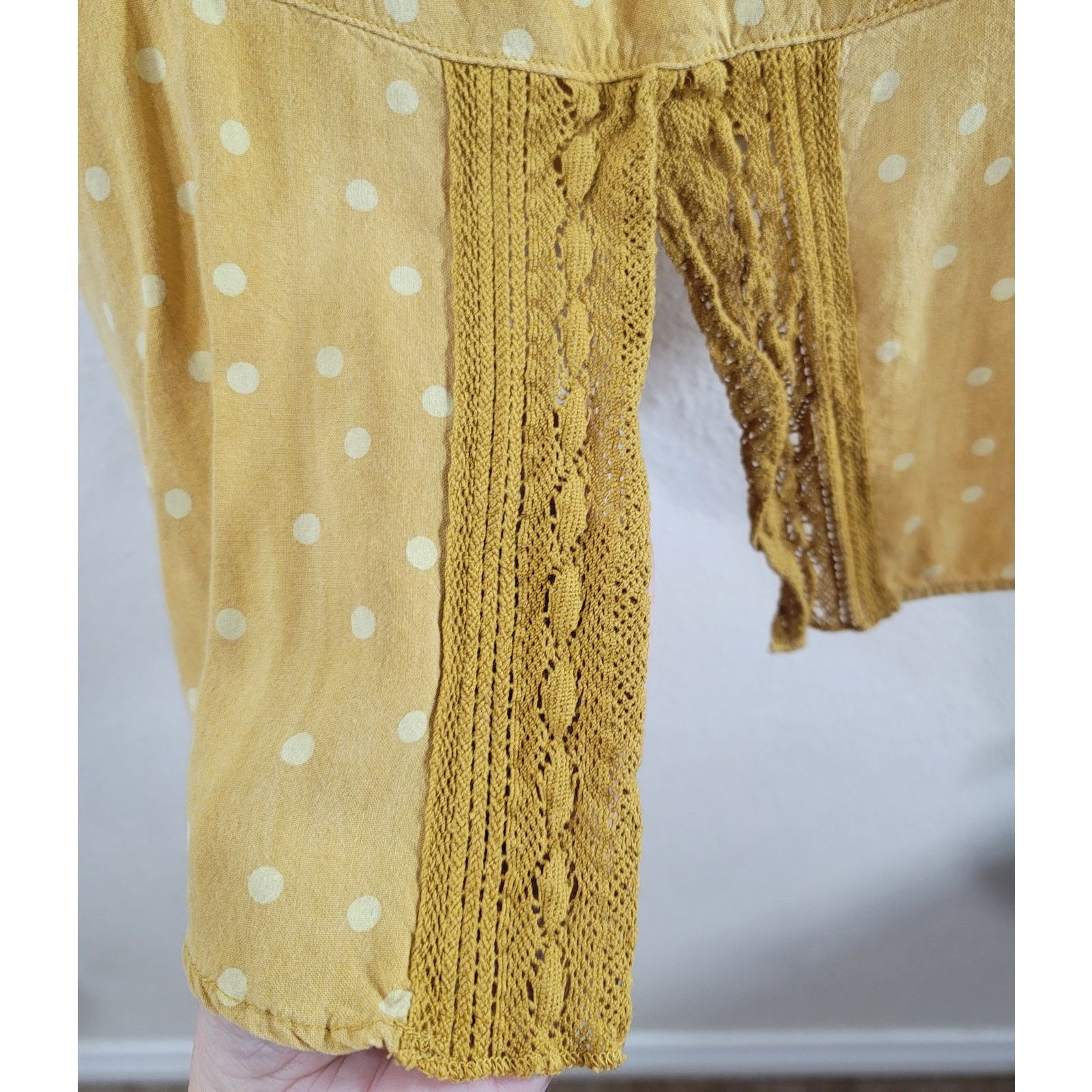 Other Christopher & Banks Gold Yellow Polka Dot Frayed Neck Top XL Size XL / US 12-14 / IT 48-50 - 6 Thumbnail