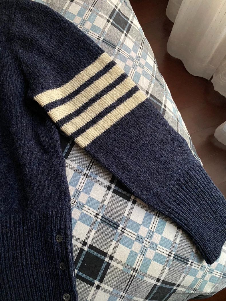 Thom Browne Thom browne Classic four-bar round-neck sweater 2503-Nexta Size US M / EU 48-50 / 2 - 7 Thumbnail