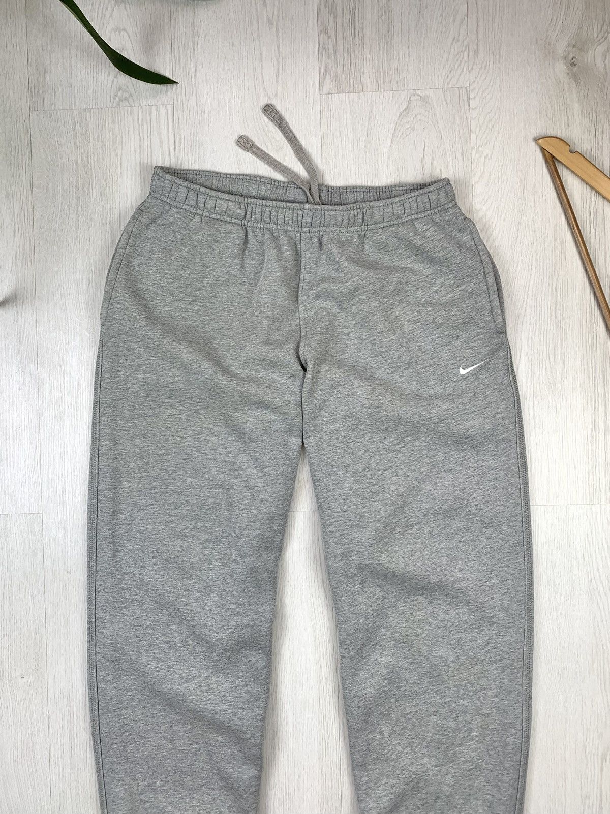 Nike Nike Vintage Small Swoosh Baggy Pants Wide Leg Mens Size L Size US 34 / EU 50 - 2 Thumbnail