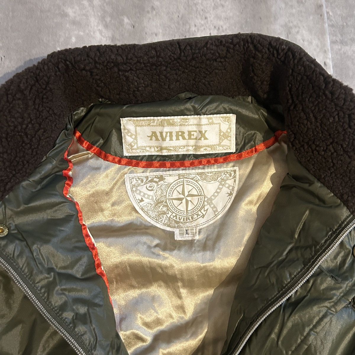 Avirex avirex embroidered army green puffer vest Size US L / EU 52-54 / 3 - 5 Thumbnail