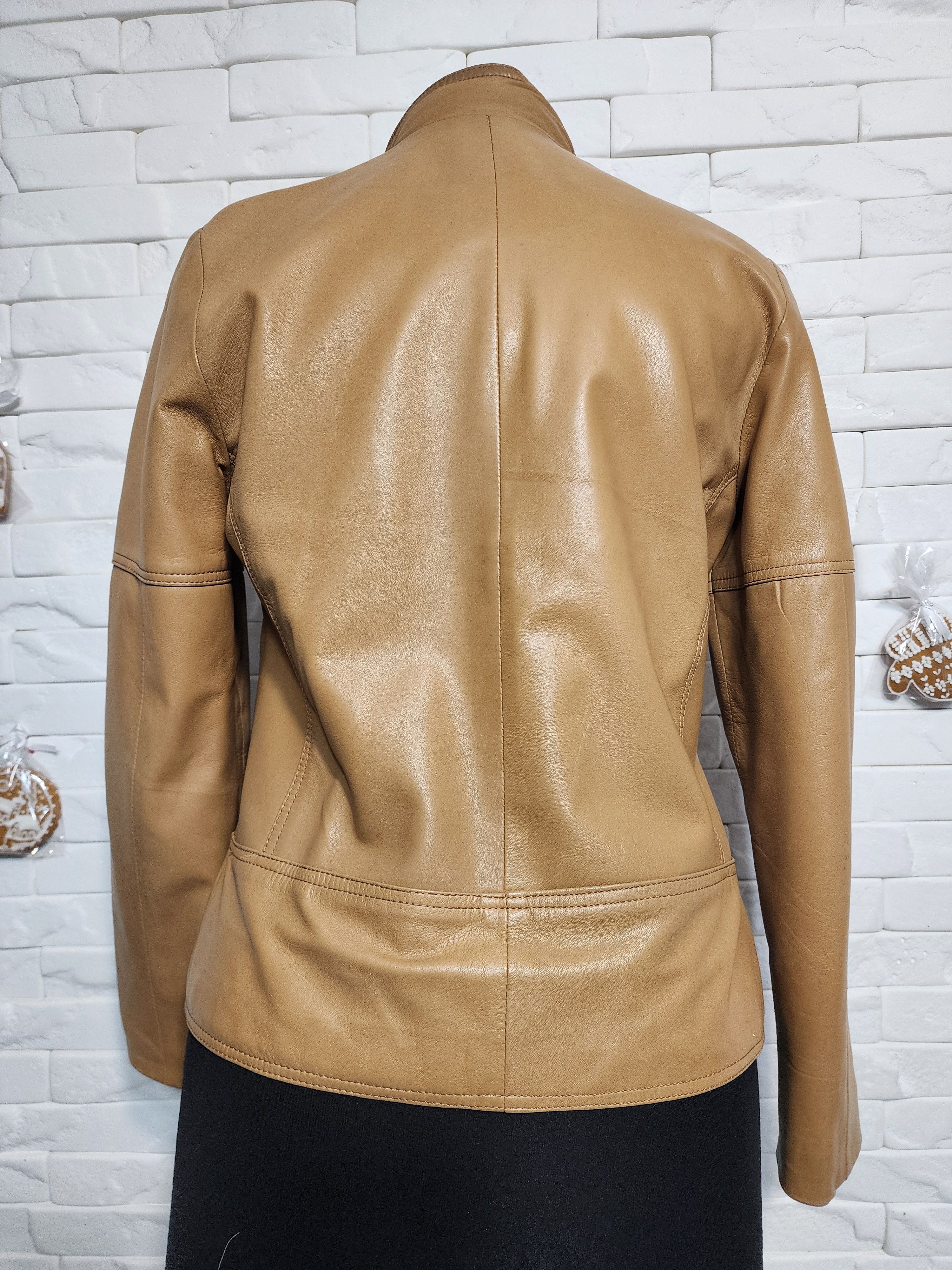 Other Brown Leather Jacket: Women's Sport Style, Metal Zipper Size M / US 6-8 / IT 42-44 - 4 Thumbnail