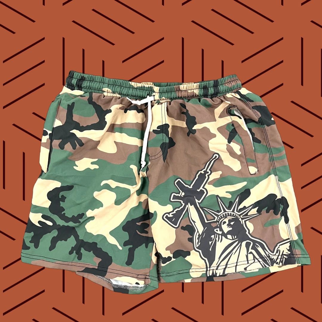 Vintage GREATER HALF Shorts Men L 7" Green Camo Lady Liberty Rifle Gun Workout Gym Casual Activewear Elastic Waist Pockets Breathable Size US 33 - 1 Thumbnail