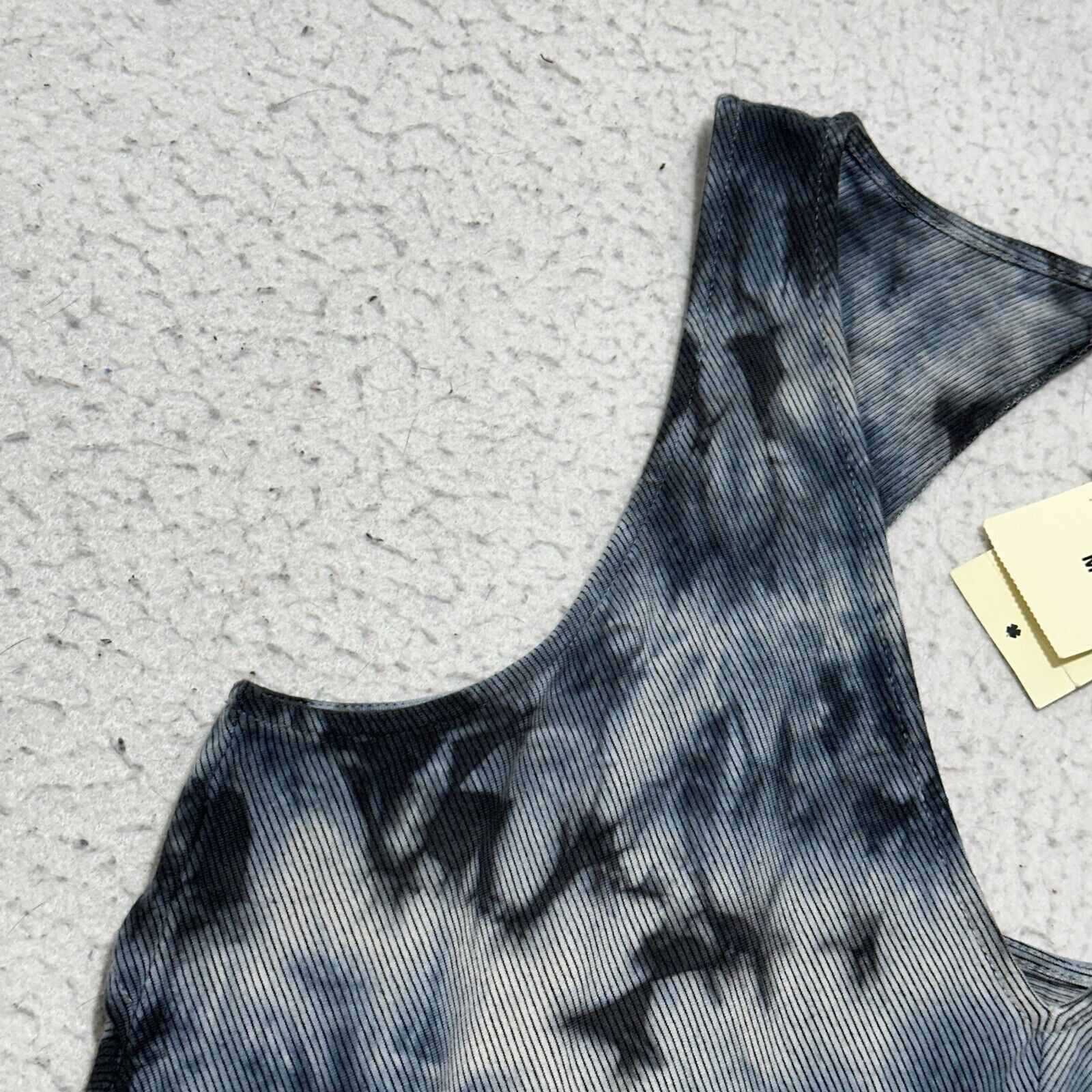 Lucky Brand Lucky Lotus Lucky Brand Medium Romper 3" Inseam Blue Tie Dye Size 32" / US 10 / IT 46 - 6 Thumbnail