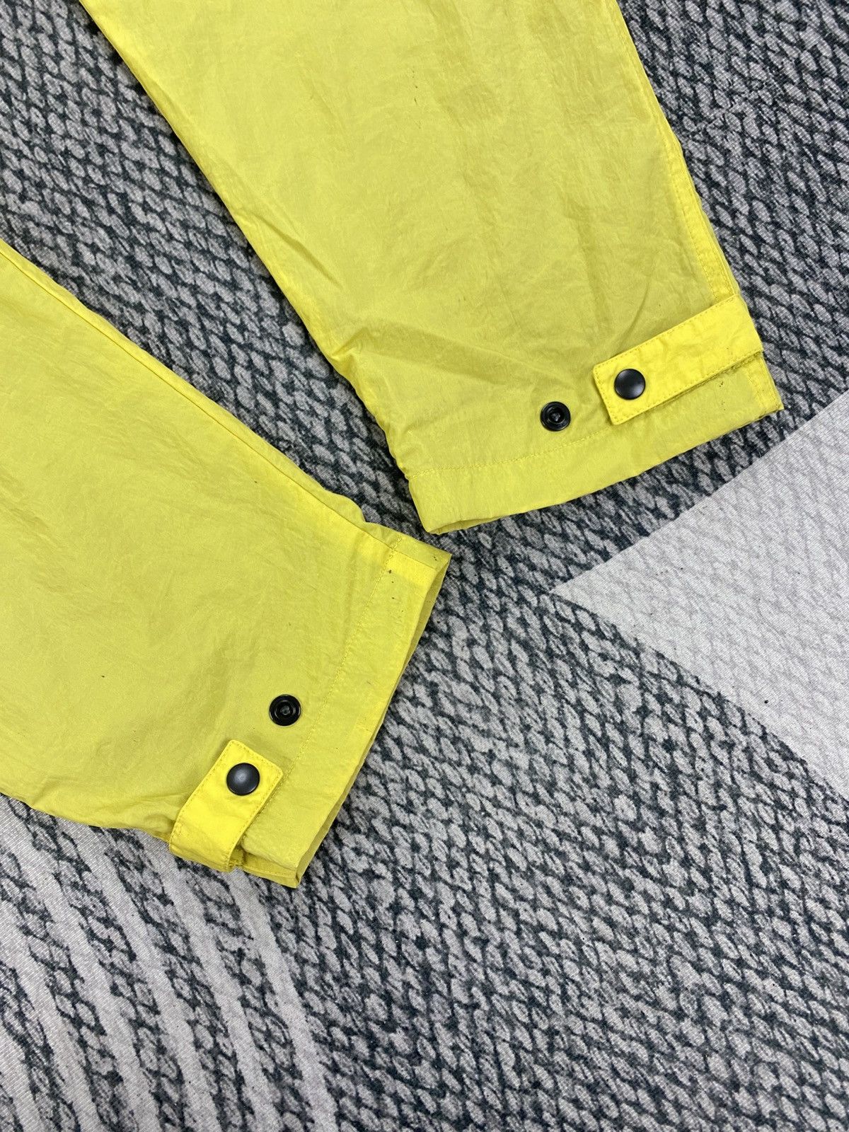 Nike Vintage 90’S Nike Yellow Fleece Lined Hooded Windbreaker Size US L / EU 52-54 / 3 - 7 Thumbnail