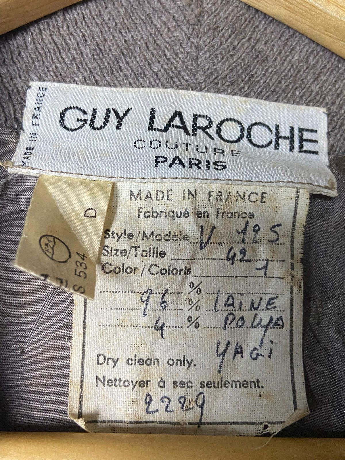Guy Laroche Vintage Guy Laroche Couture Crop Blazer (151) Size US XXS / EU 40 - 7 Thumbnail