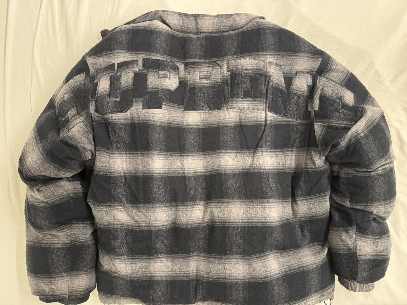Supreme Supreme reversible flannel down puffer jacket size L Size US L / EU 52-54 / 3 - 4 Thumbnail