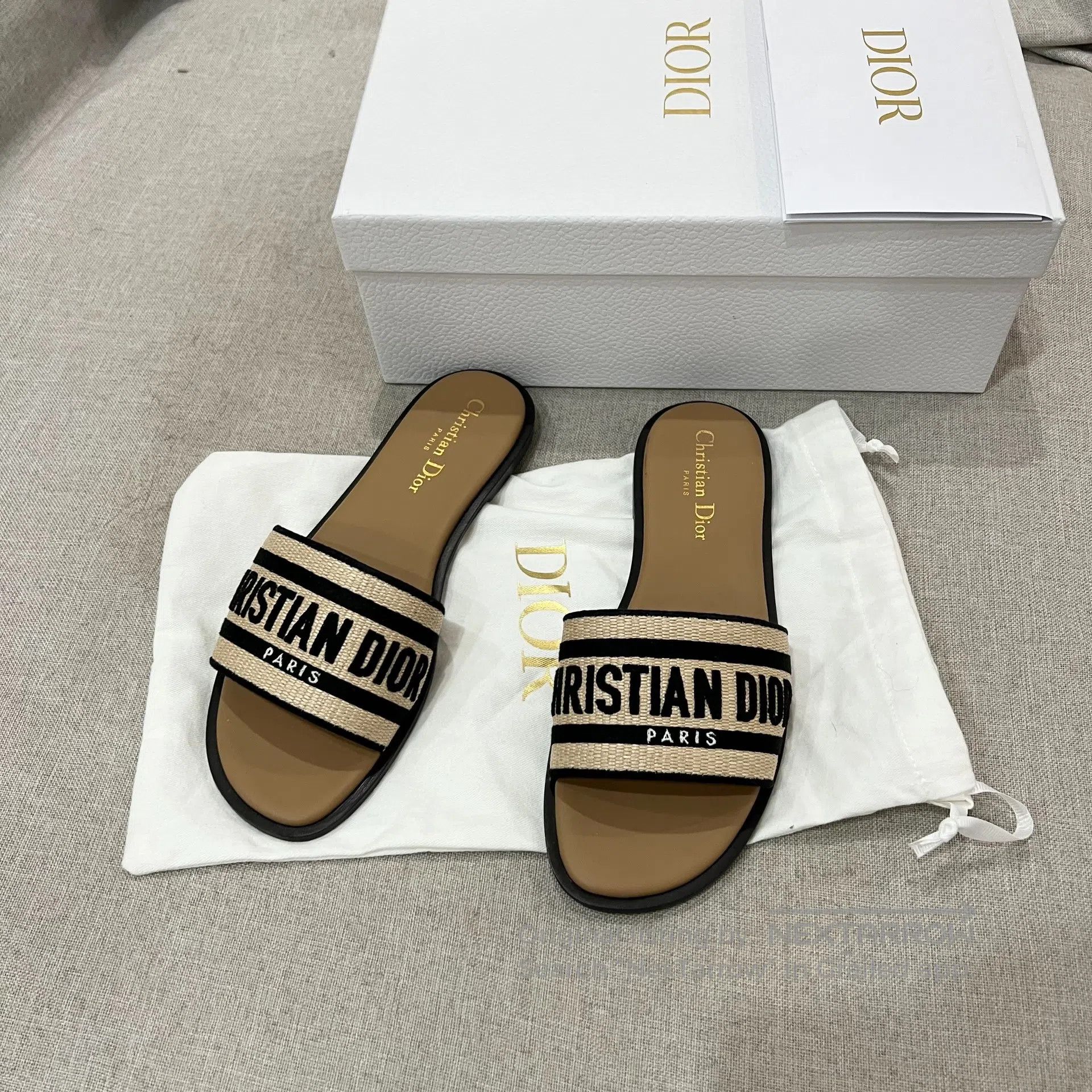 Dior Dior Logo slogan: Slippers| Size US 6 / IT 36 - 1 Thumbnail