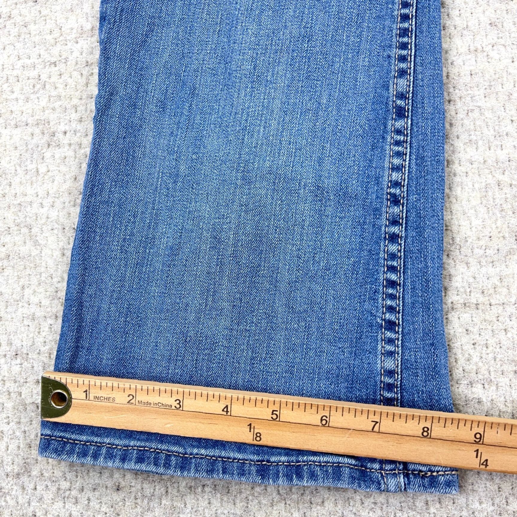 Levi's Levi's 524 Jeans Women Boot Cut Dark Blue Cotton Blend 34x30 Denim 5-Pocket Mid Rise Regular Size 34" / US 12 / IT 48 - 7 Thumbnail