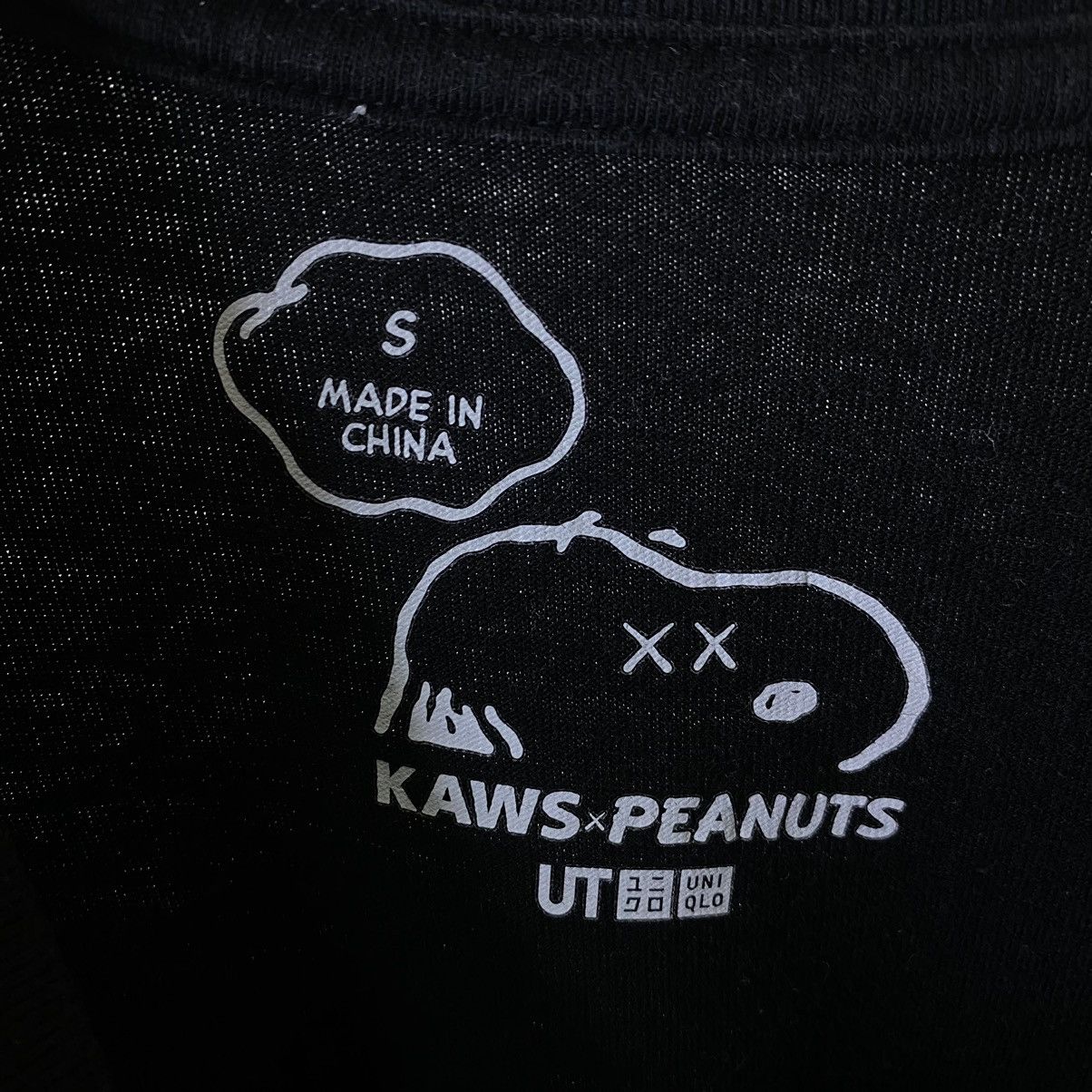 Kaws × Peanuts × Uniqlo Kaws x Peanuts Joe Snoopy For Uniqlo Tee Size US S / EU 44-46 / 1 - 4 Thumbnail