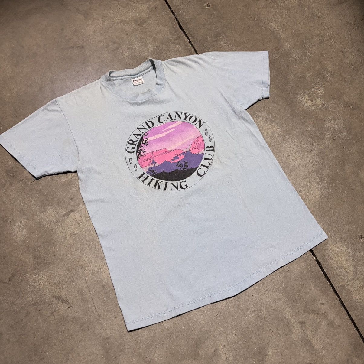 Vintage Vintage Grand Canyon Hiking Club 80s Graphic T shirt Stedman Size US L / EU 52-54 / 3 - 2 Thumbnail