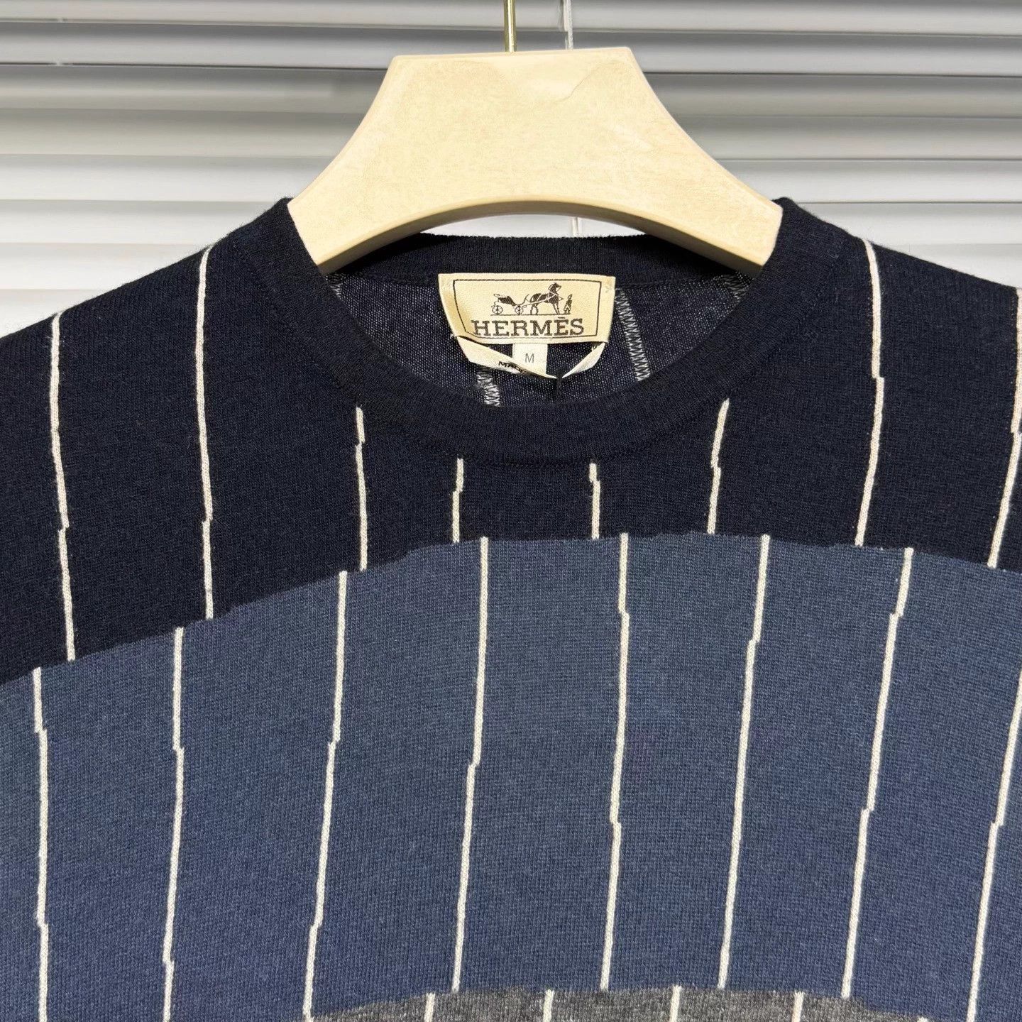 Hermes Hermès 99 New Cashmere Sweater M Blue Gray Striped Size US M / EU 48-50 / 2 - 3 Thumbnail