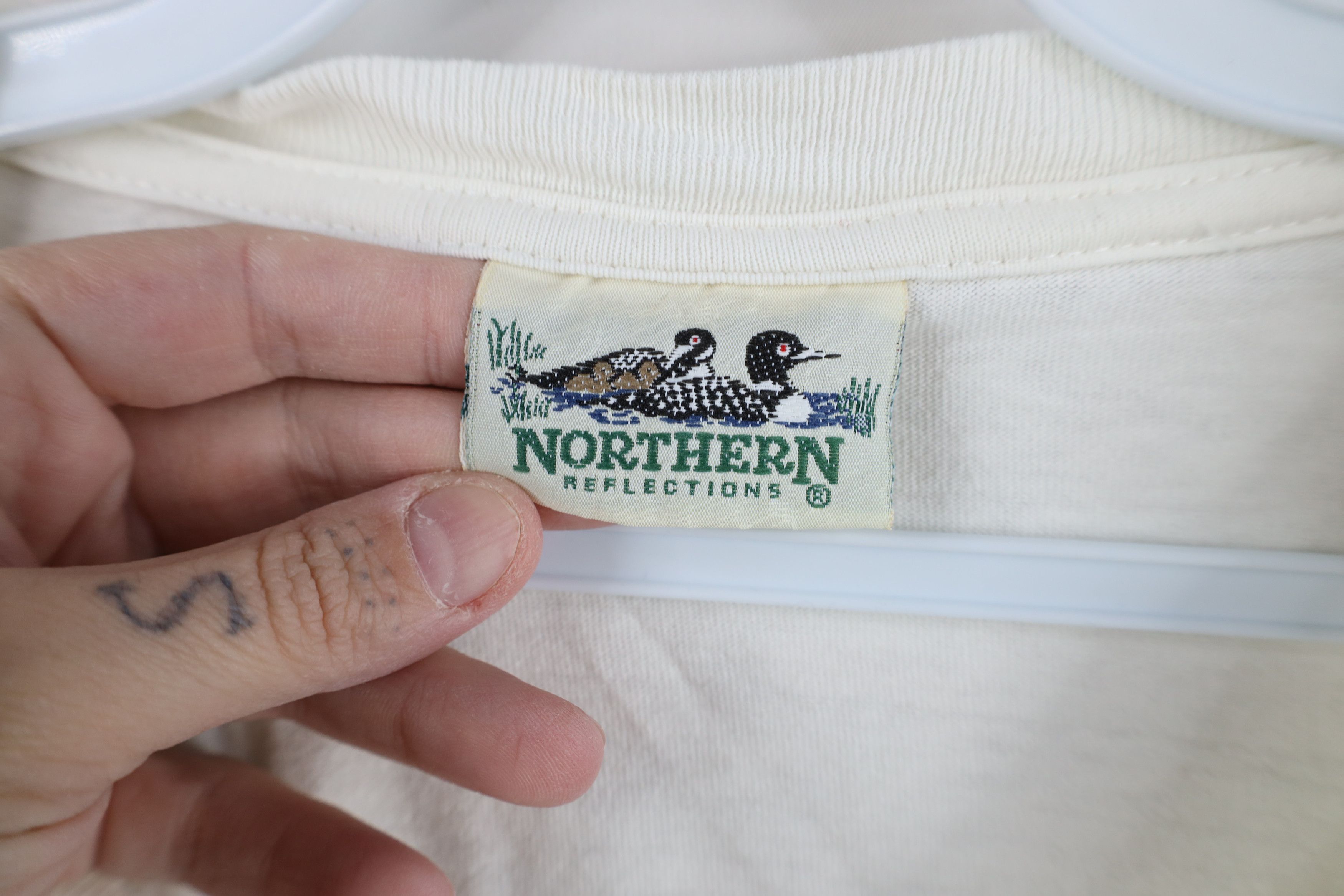 Vintage Vintage 90s Streetwear Nature Garden Butterfly T-Shirt Size XL / US 12-14 / IT 48-50 - 12 Thumbnail