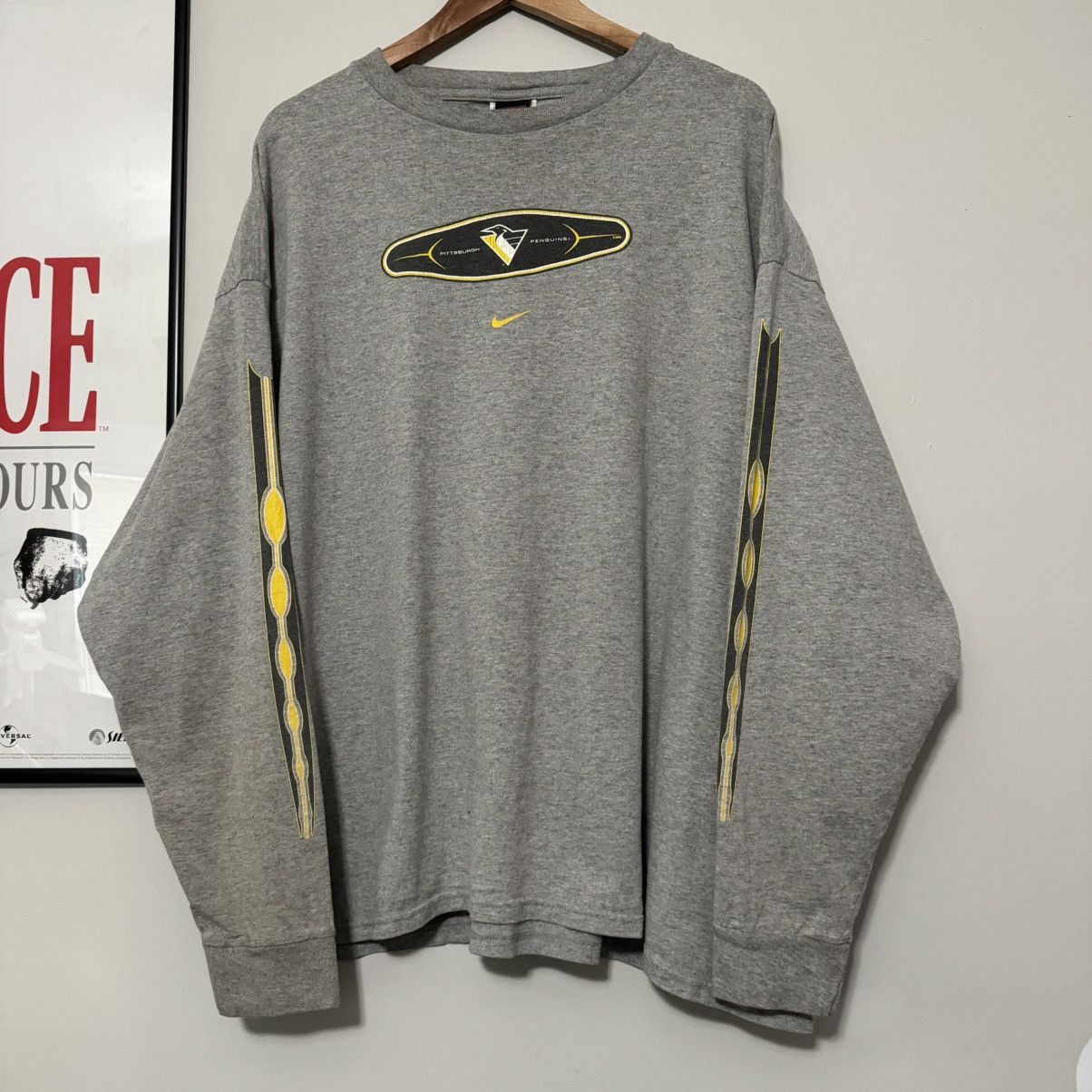 NHL × Nike × Vintage VINTAGE 2000s NIKE PITTSBURGH PENGUINS LONG SLEEVE SHIRT Size US XXL / EU 58 / 5 - 2 Thumbnail