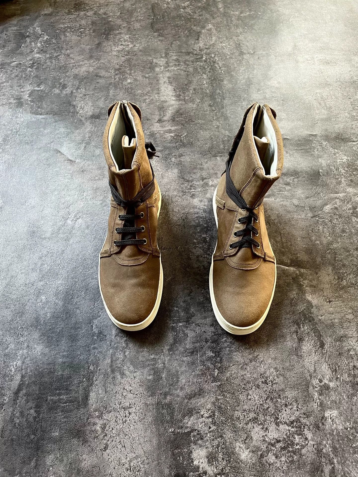 Dior brown suede high-top lace-up sneakers Size US 11.5 / EU 44-45 - 1 Thumbnail