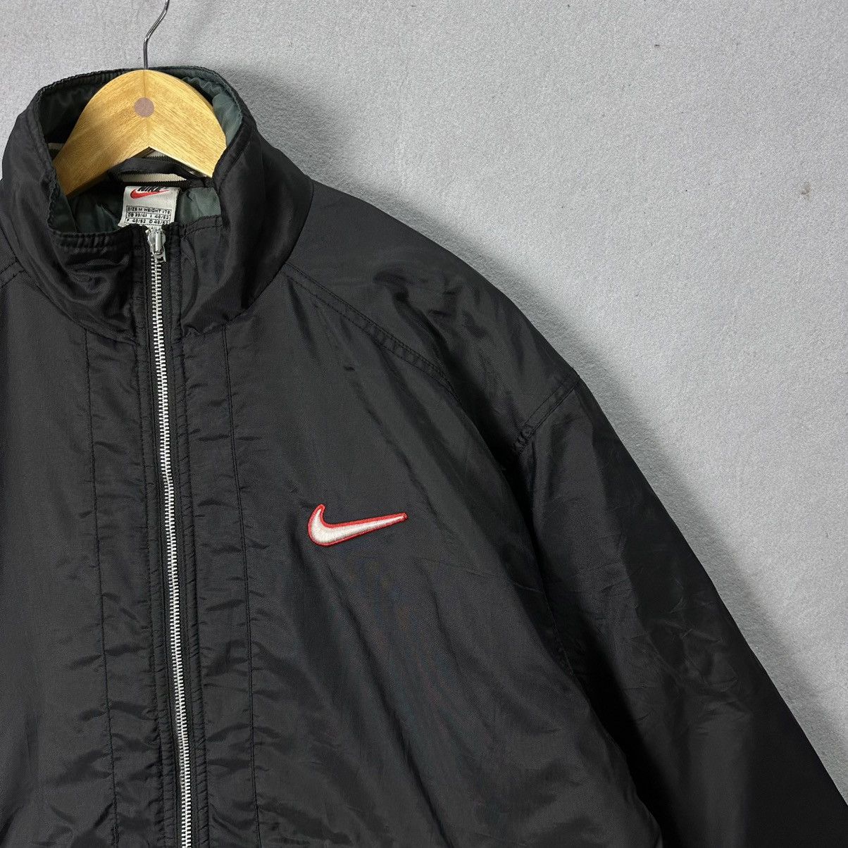 Nike Vintage Nike Big Swoosh Jacket Black Size US M / EU 48-50 / 2 - 4 Thumbnail
