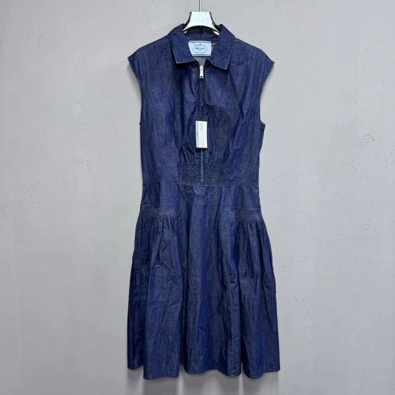 Prada Prada Sleeveless denim dress 2503-Nextarrow Size XS / US 0-2 / IT 36-38 - 1 Thumbnail