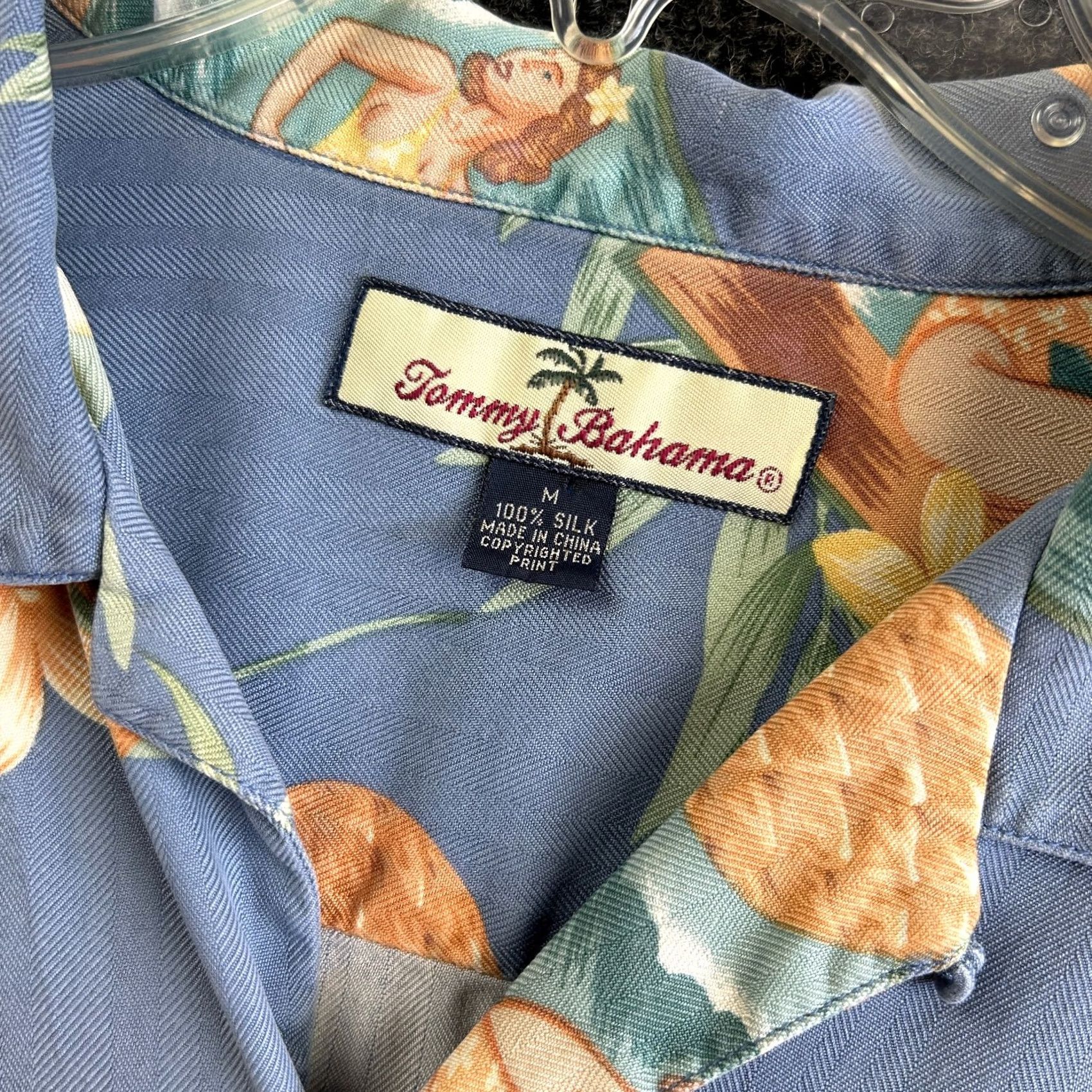 Tommy Bahama VINTAGE Tommy Bahama Silk Loop Collar Short Sleeve Button Down Hawaiian Shirt M Blue Size US M / EU 48-50 / 2 - 3 Thumbnail