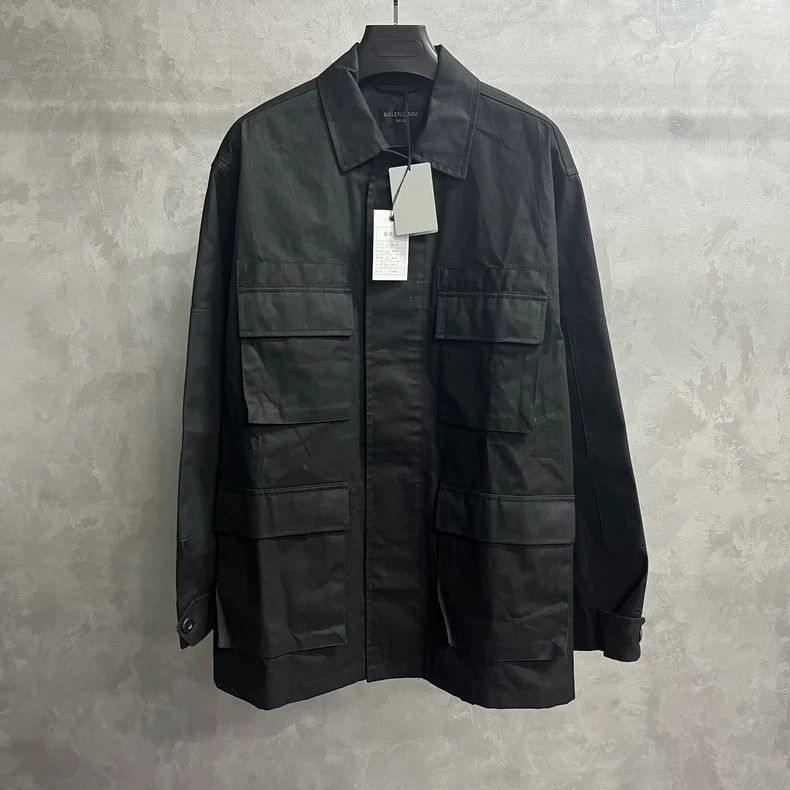 Balenciaga Balenciaga Black Chest Pocket Solid Color Collar Single bre Size US M / EU 48-50 / 2 - 1 Thumbnail
