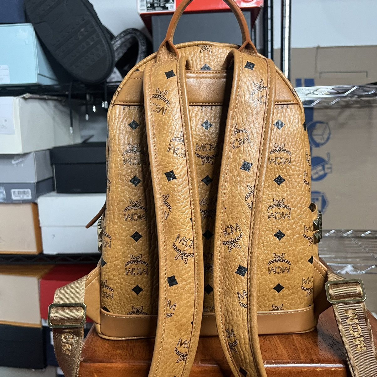MCM MCM Stark Side Studs Backpack Cognac Visetos Size ONE SIZE - 5 Thumbnail
