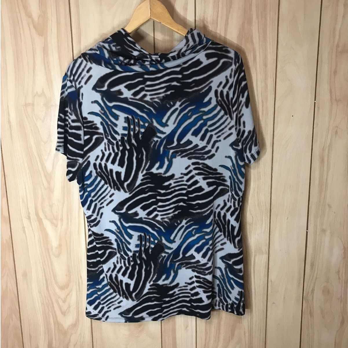 Other East 5th Zebra Stretch Turtleneck Short Sleeve Blouse XL Size XL / US 12-14 / IT 48-50 - 2 Thumbnail