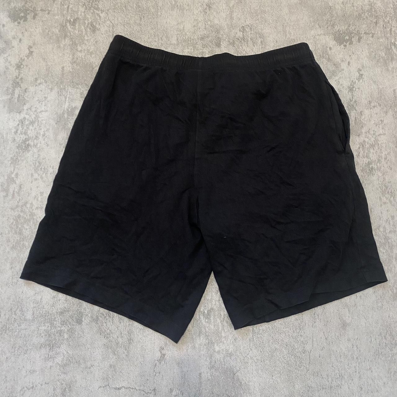 Champion Black Champion sportswear summer vacation rap Size US L / EU 52-54 / 3 - 3 Thumbnail