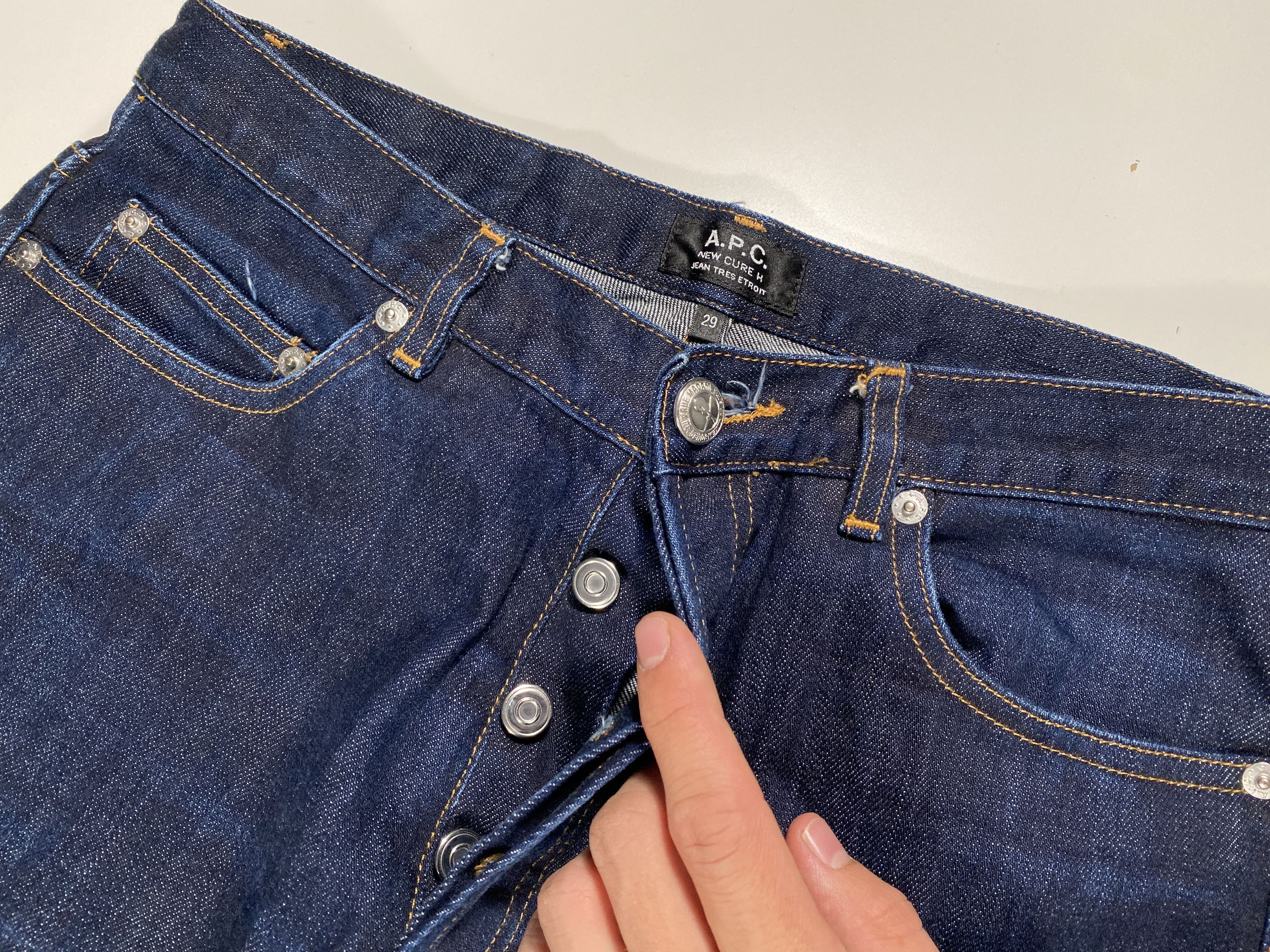 A.P.C. A.P.C. New Cure H Dark Wash Slim Fit Jeans 29x27 Size US 29 - 3 Thumbnail