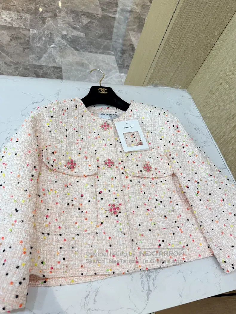 Chanel 19ss beach series show pink sugar bean glazed buckl