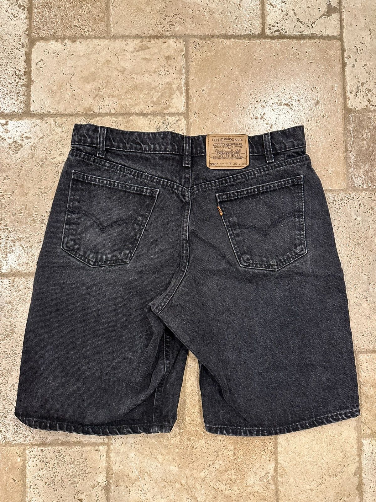 Levi's Levi’s Vintage 550 Black Ditressed Denim Shorts Orange Tab Size US 36 / EU 52 - 5 Thumbnail
