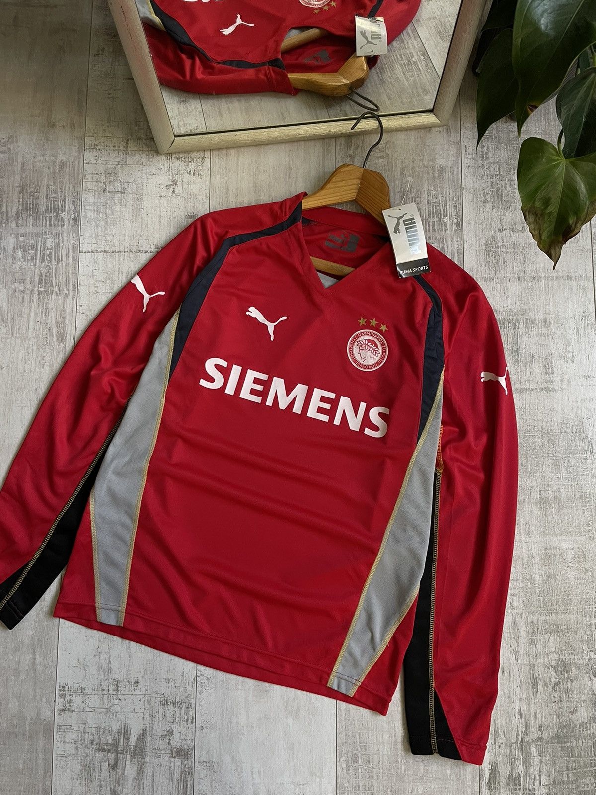 Puma Vintage Puma Olympiacos 2005/2006 Football Shirt Sleeve RARE Size US S / EU 44-46 / 1 - 1 Thumbnail