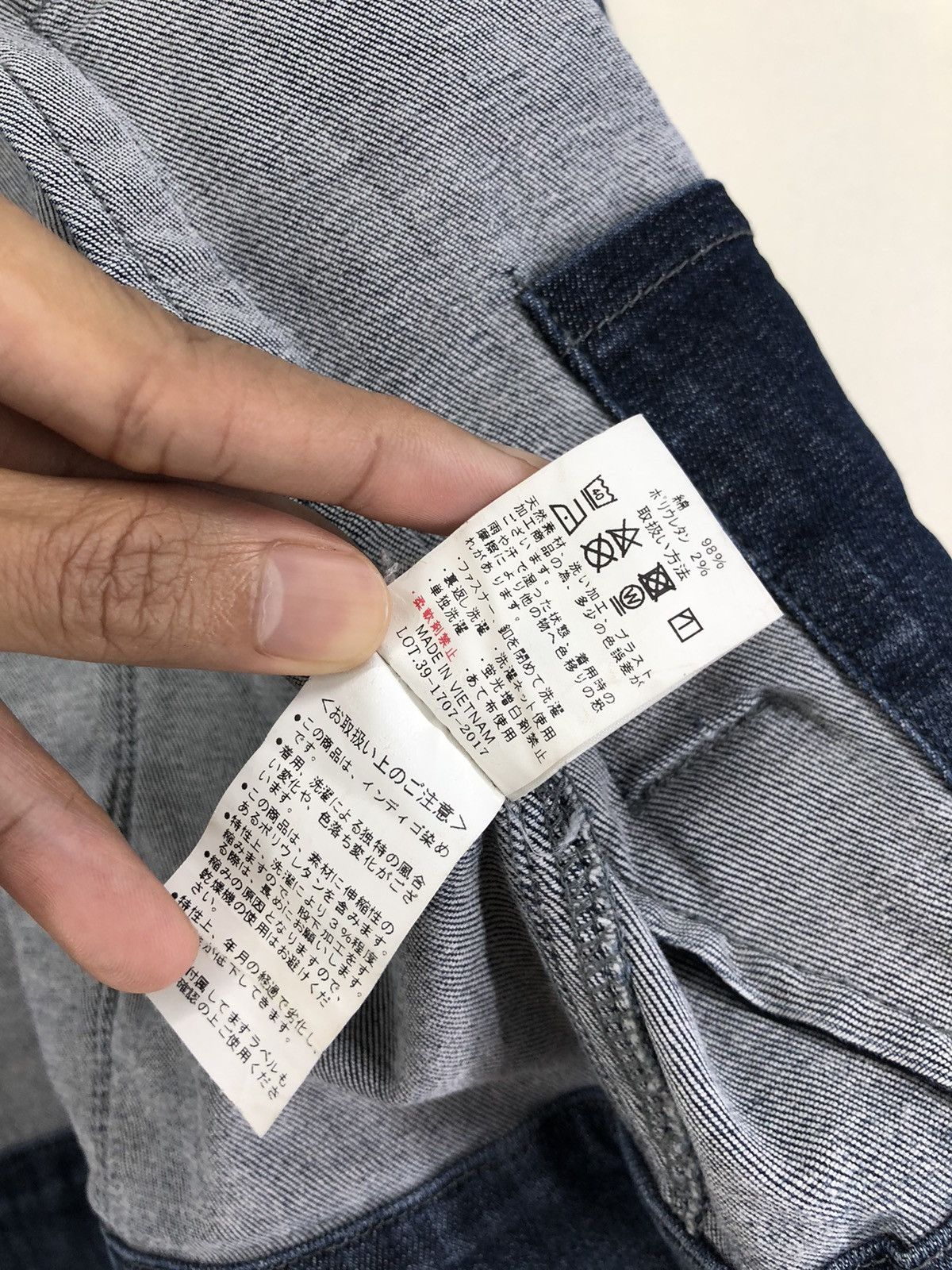 Japanese Brand Vintage Burtle Distressed Denim Workwear Jacket Size US L / EU 52-54 / 3 - 25 Thumbnail