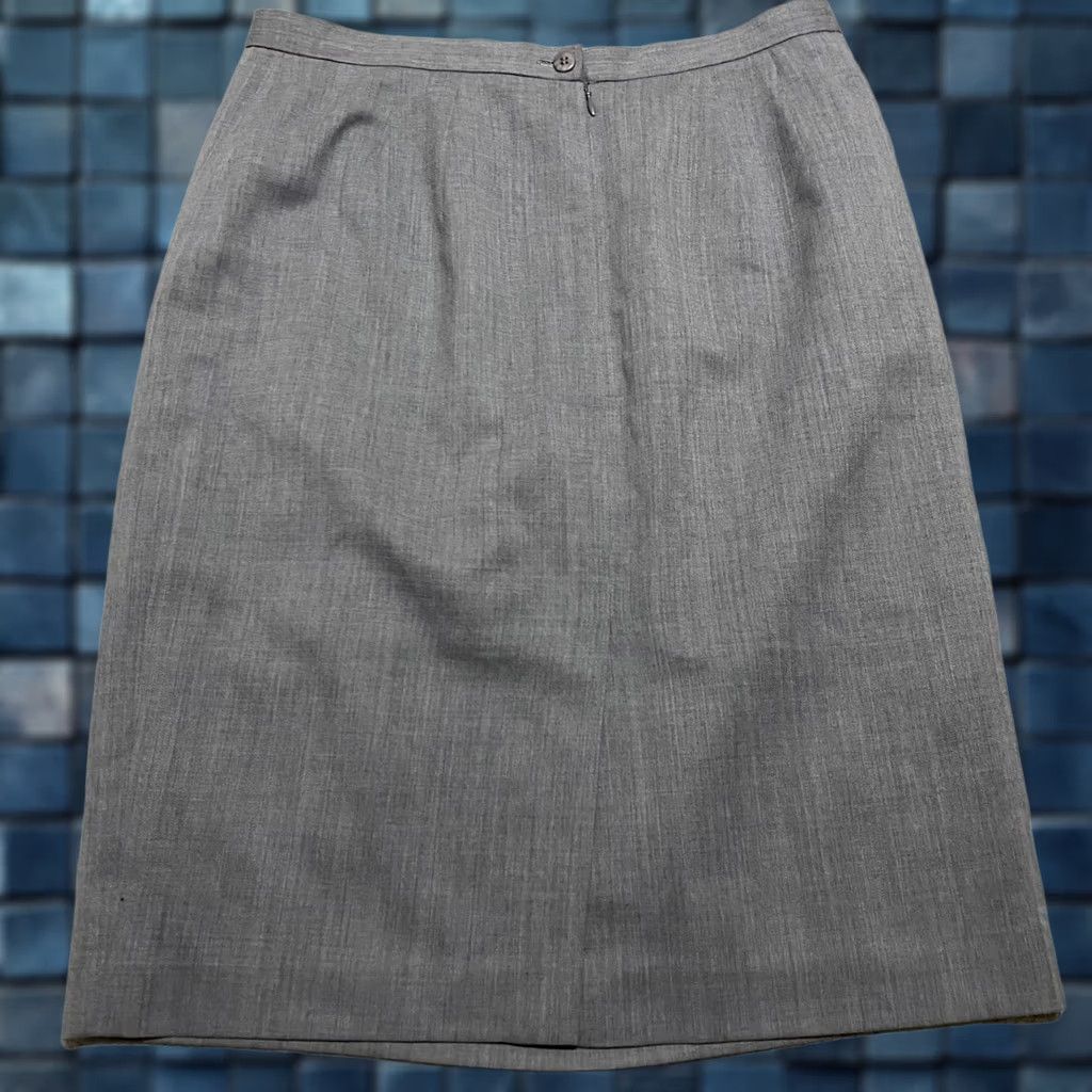 Talbots Talbots Skirt Women 14 Wool Gray Pencil Knee Length Lined Zip Office Business Straight & Pencil 90s Preppy Mens Womens Size 36" / US 14 / IT 50 - 1 Thumbnail