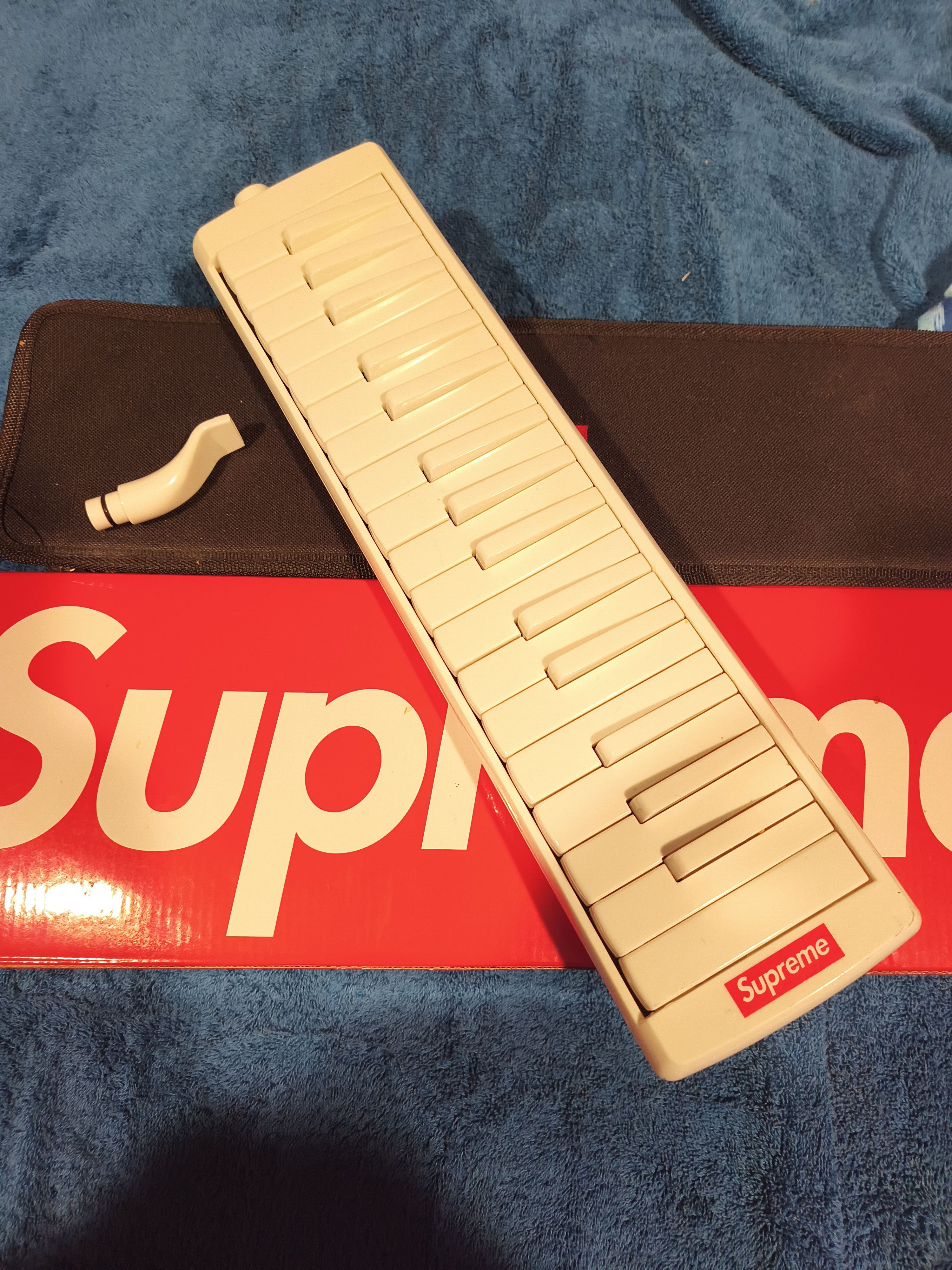 Supreme Supreme meoldica Size ONE SIZE - 1 Thumbnail