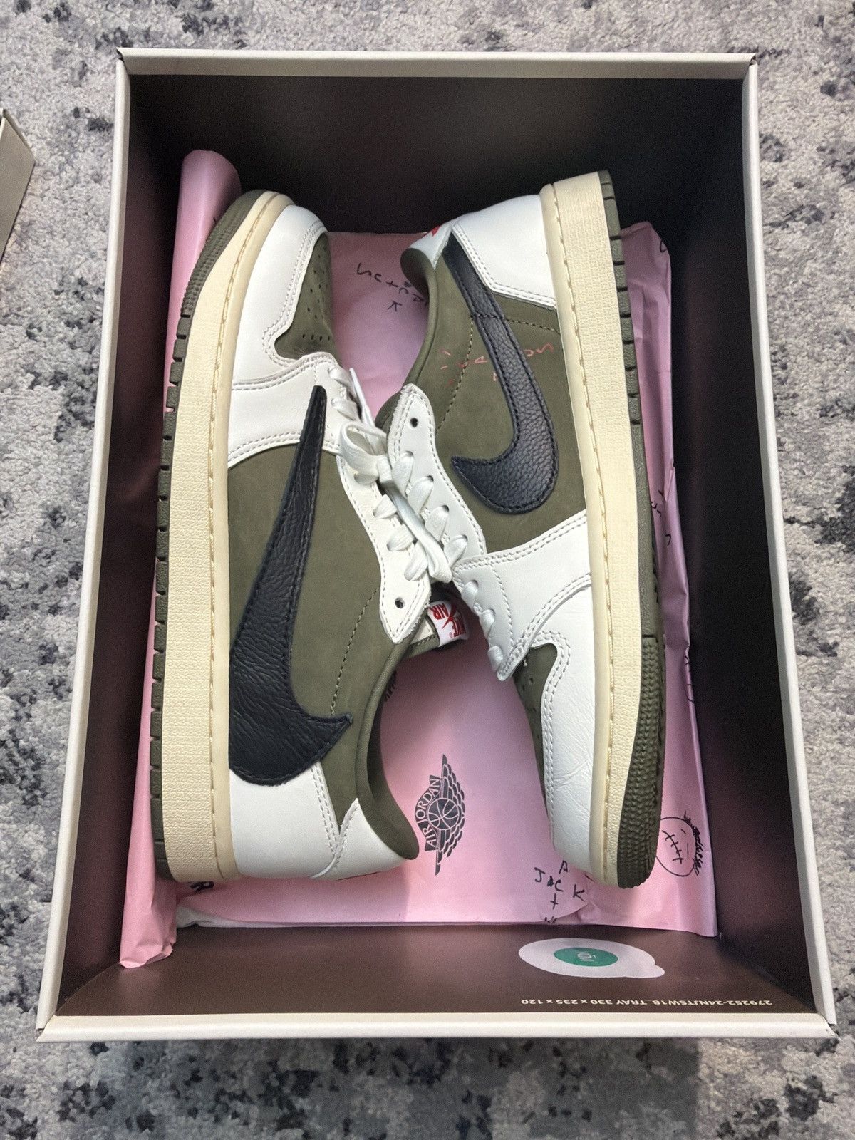 Jordan Brand × Travis Scott Travis Scott Medium Olive Size US 9.5 / EU 42-43 - 9 Thumbnail