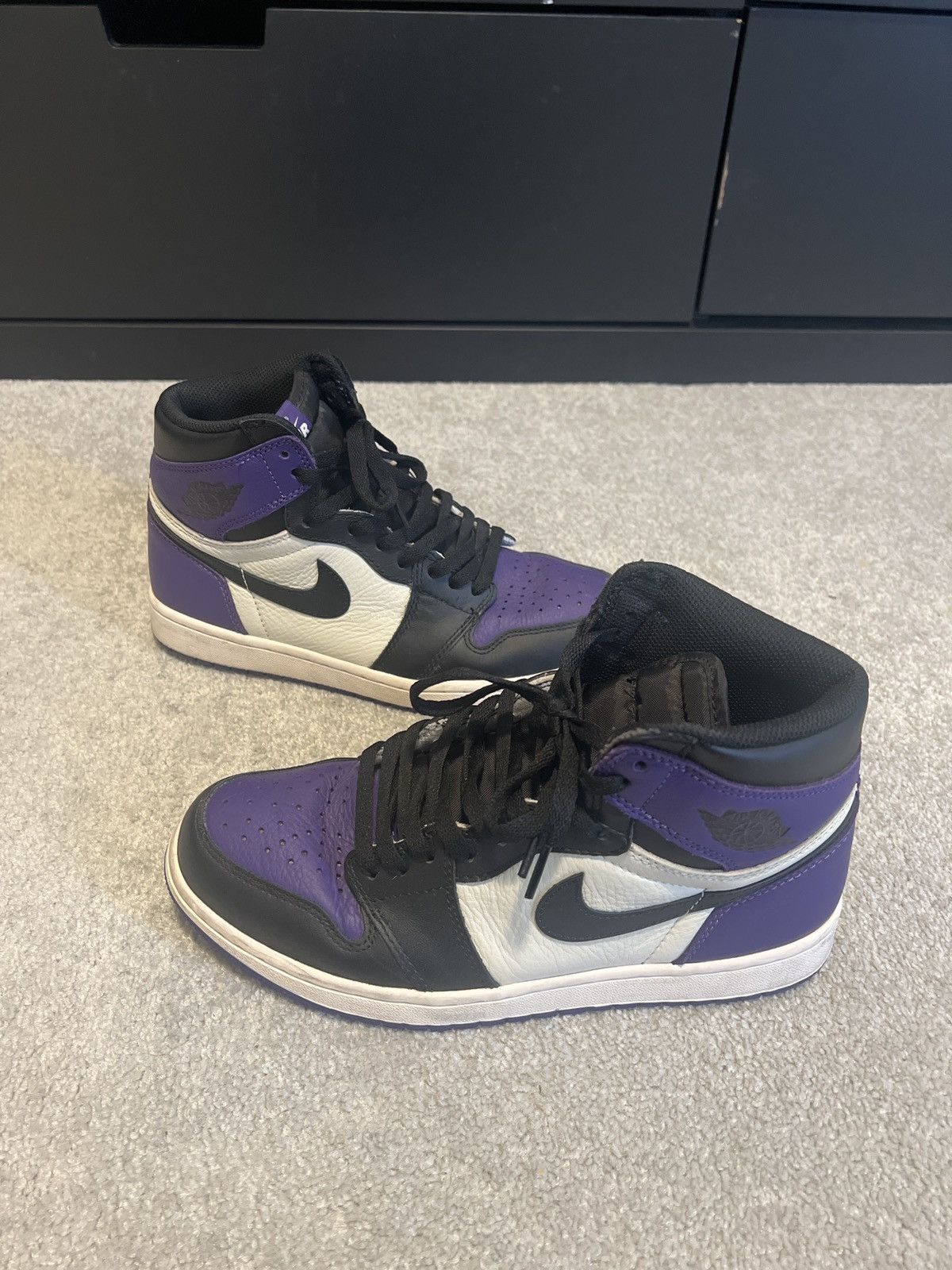 Jordan Brand Jordan 1 Retro High OG ‘Court Purple’ (2018) Size US 9 / EU 42 - 2 Thumbnail