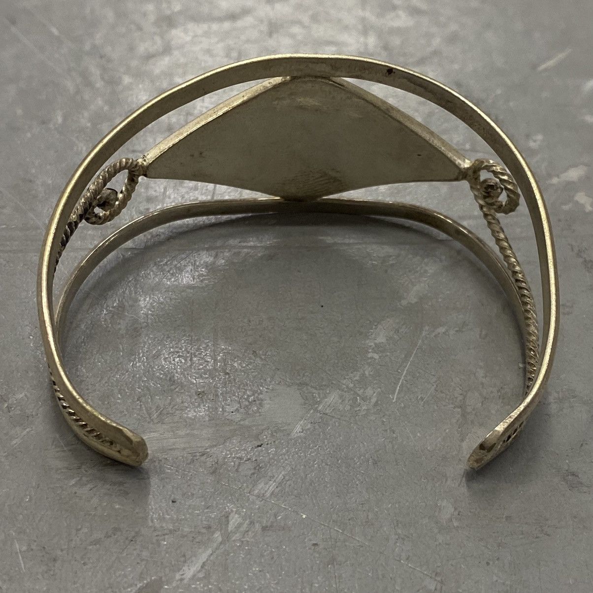 Kapital × Vintage Vtg 60s 70s Navajo Alpaca Silver Mother of Pearl Sun Cuff Size ONE SIZE - 4 Thumbnail