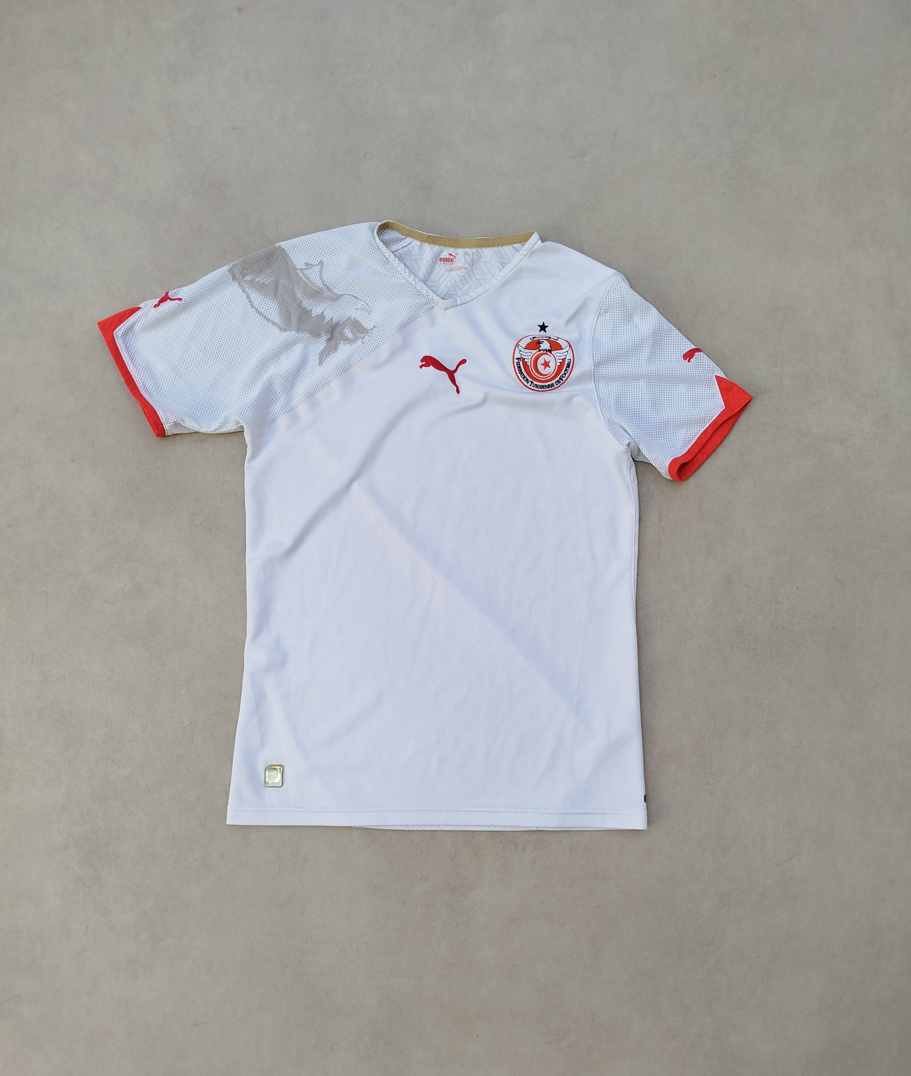 Puma TUNISIA home 2010-2011 puma soccer jersey size S Size US S / EU 44-46 / 1 - 1 Thumbnail