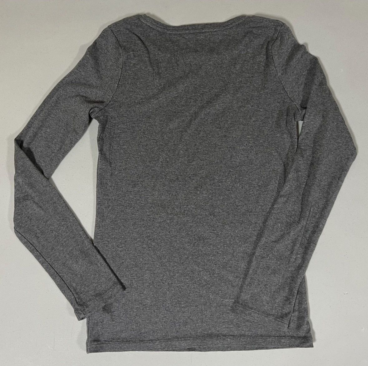Gap Gray Long Sleeve Crewneck T-Shirt Top Blouse Tee Size XS 🩶 Size XS / US 0-2 / IT 36-38 - 4 Thumbnail