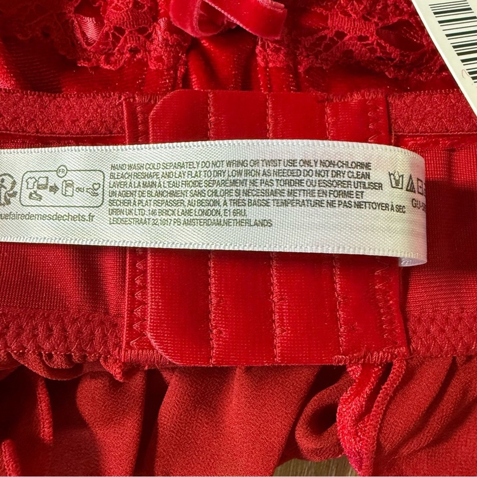 Urban Outfitters Urban Outfitters Out From Under Velvet & Ruffle Bra Top M Size M / US 6-8 / IT 42-44 - 9 Thumbnail