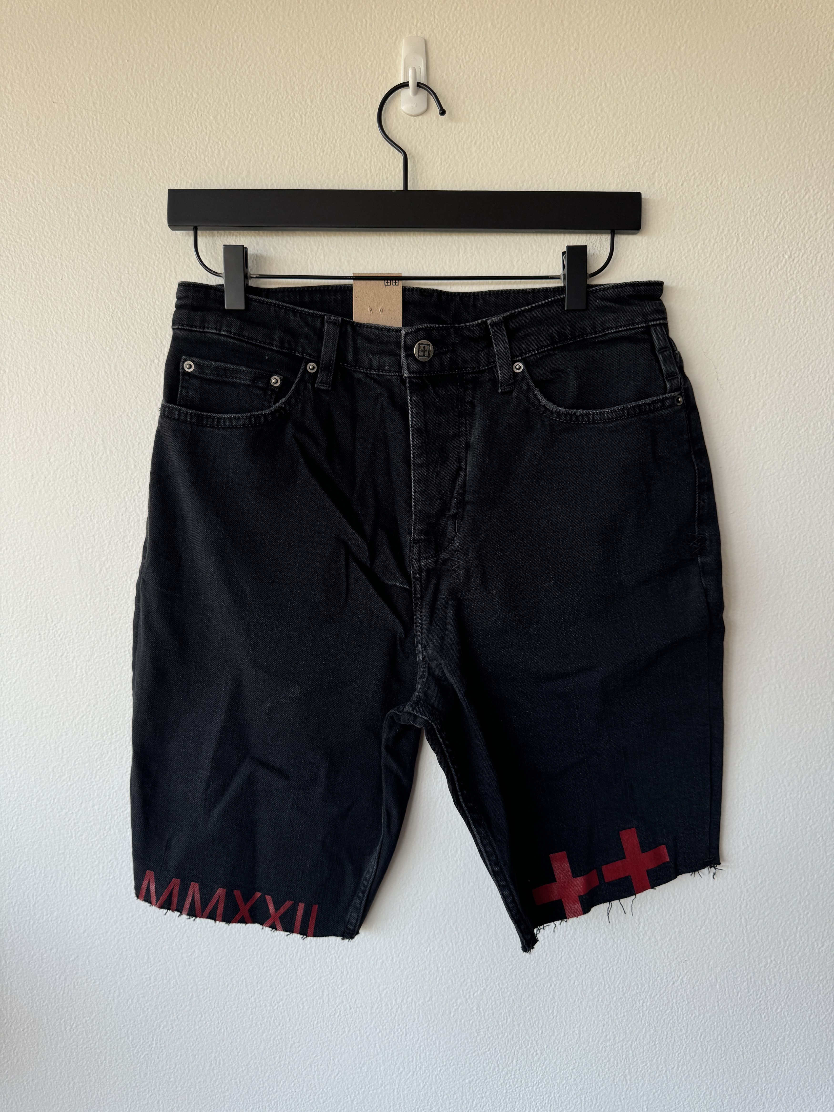 Ksubi denim Wolf Short 30 black world tour red logo relaxed fit Size US 30 / EU 46 - 1 Thumbnail