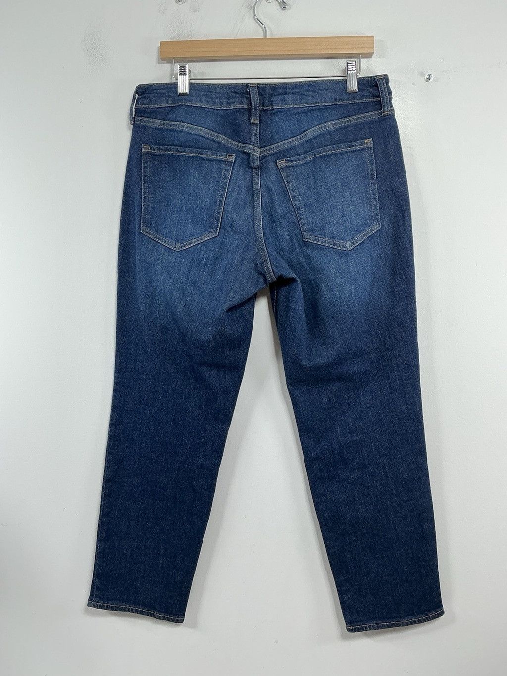Old Navy Womans Old Navy Cropped Blue Jeans Size 8 0115/T-3 Size 30" / US 8 / IT 44 - 2 Thumbnail