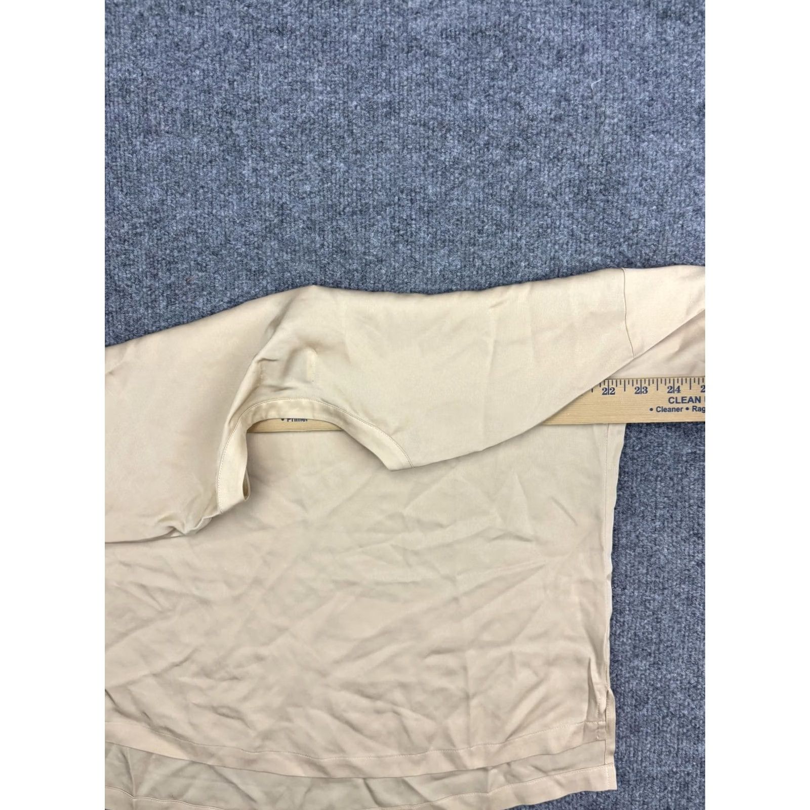 Vintage LITA by Ciara Shirt Womens Small Beige Silk Satin Crew Neck Basic Top Size S / US 4 / IT 40 - 4 Thumbnail