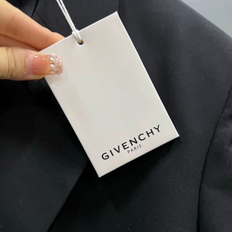 Givenchy Givenchy Size36 Black Buckle Suit Size US M / EU 48-50 / 2 - 5 Thumbnail