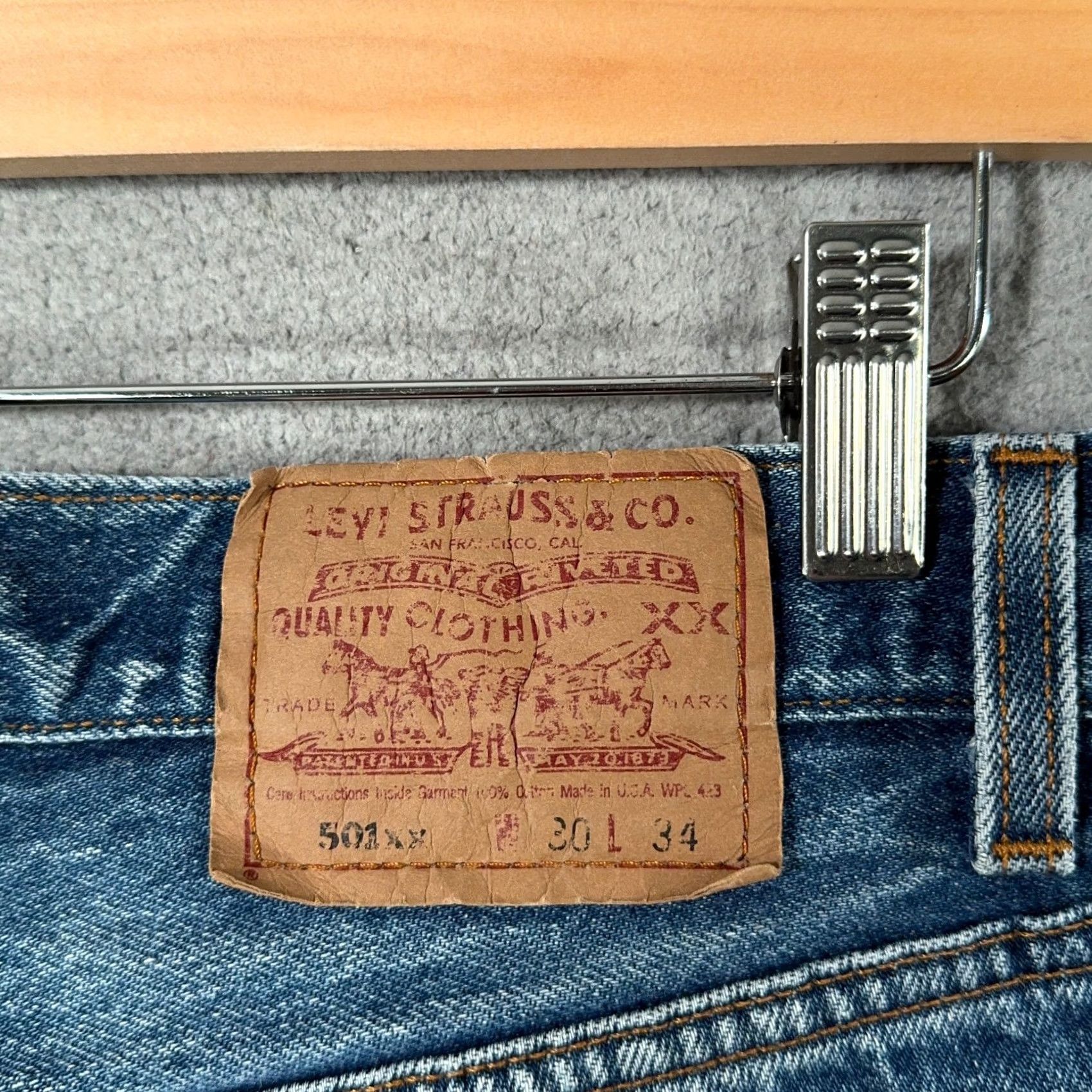 Levi's VINTAGE Levi's 501 Jeans Mens 30x31 Blue Denim Straight 90s USA 1994 653 WW Whiskers Classic Comfort Fit Size US 30 / EU 46 - 6 Thumbnail