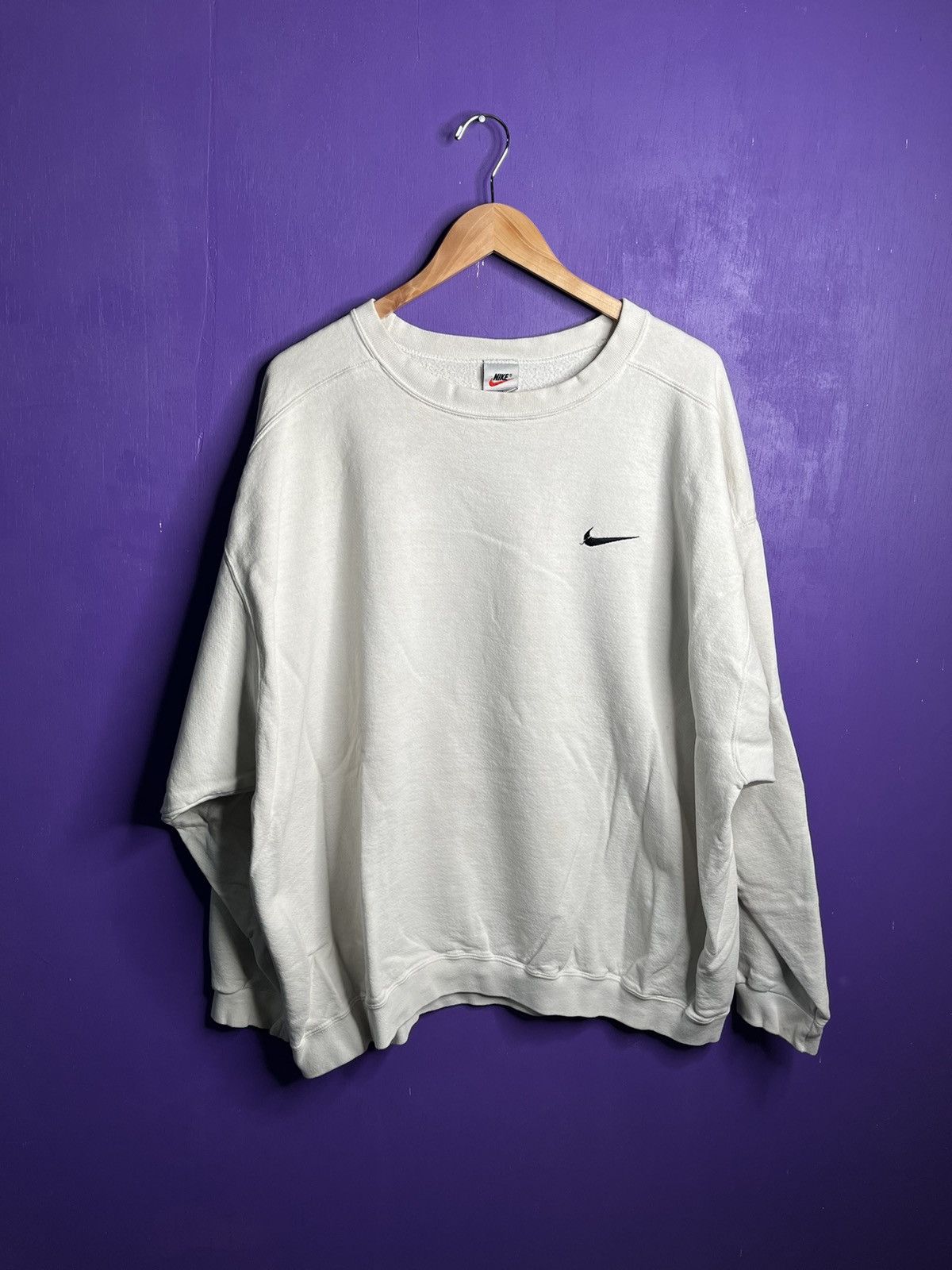 Nike × Vintage Vintage 90s Nike simple swoosh white crewneck Size US XXL / EU 58 / 5 - 1 Thumbnail