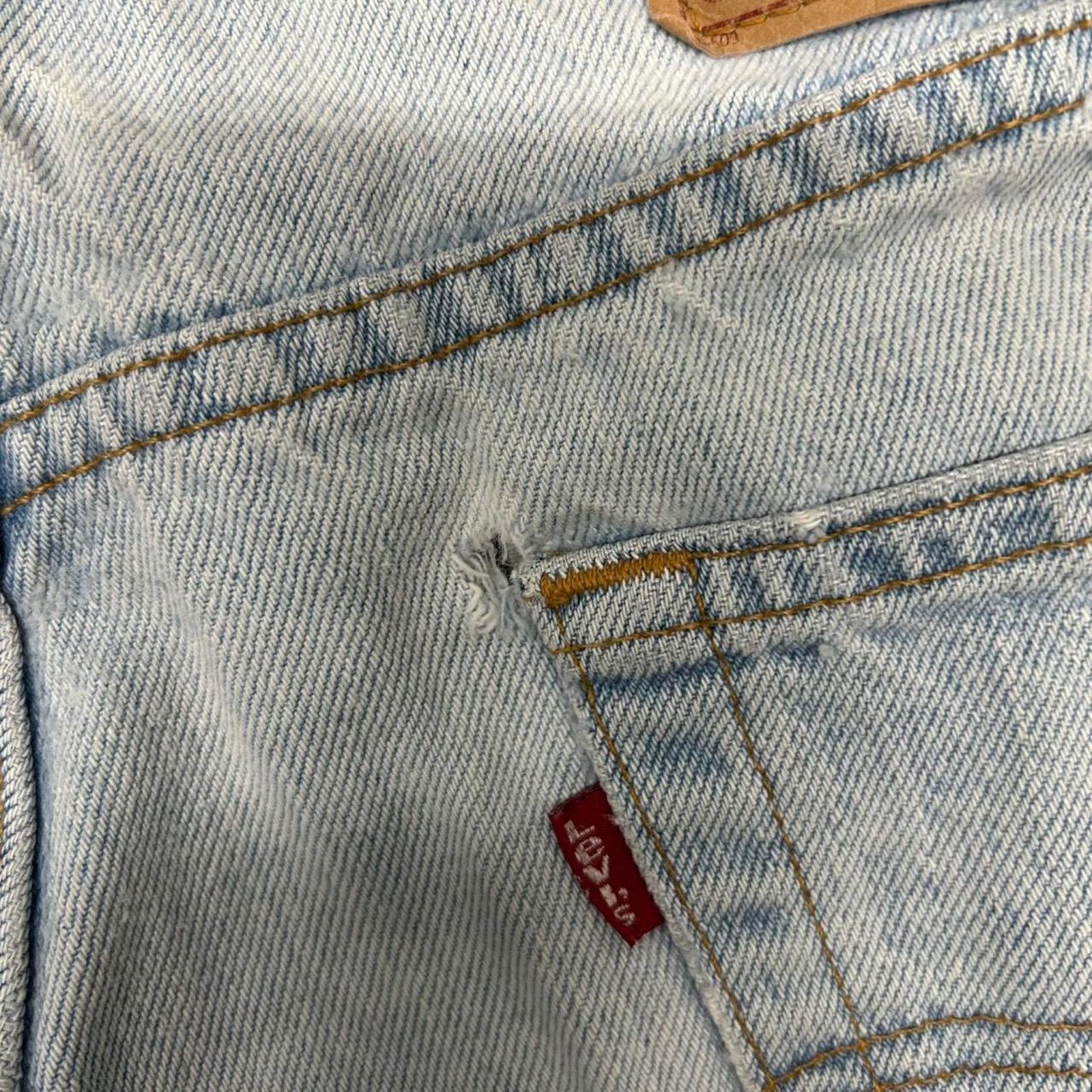 Levi's VTG Levi's 550 light wash denim shorts Size US 34 / EU 50 - 4 Thumbnail