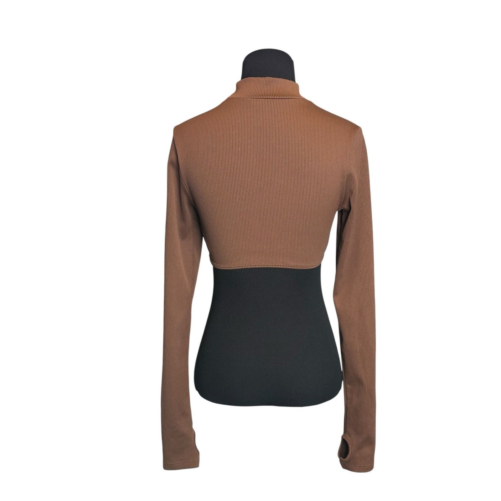 H&M H&M brown long sleeves crop top size Small Size S / US 4 / IT 40 - 8 Thumbnail