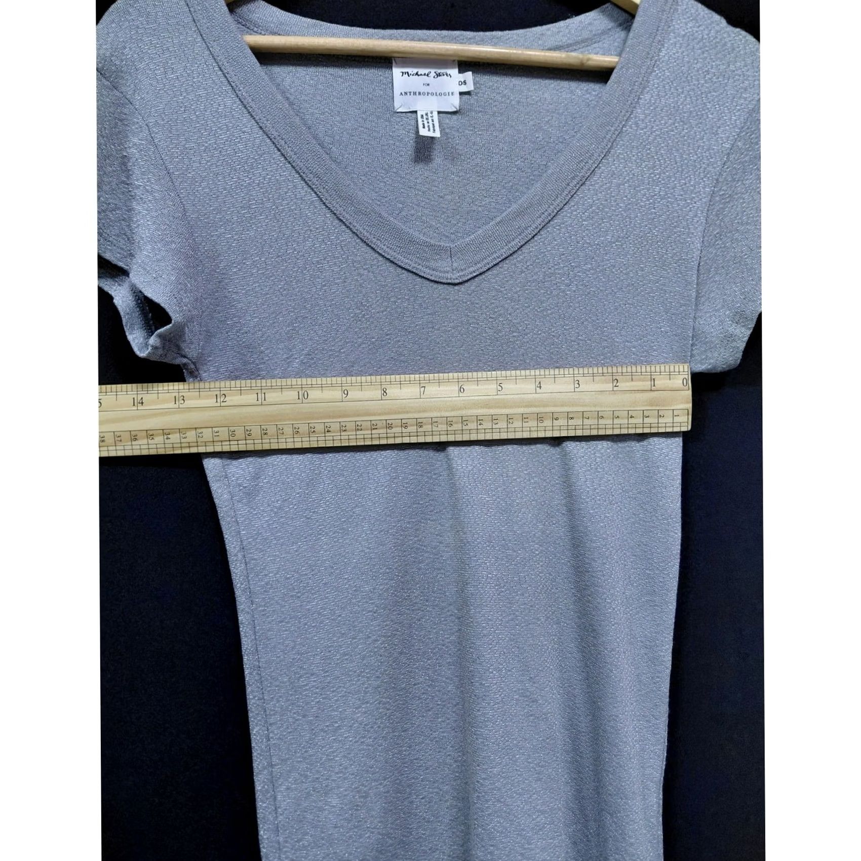 Michael Stars Michael Stars for Anthropologie Gray V-Neck T-Shirt Solid Knit Women Size OS Size ONE SIZE - 4 Thumbnail