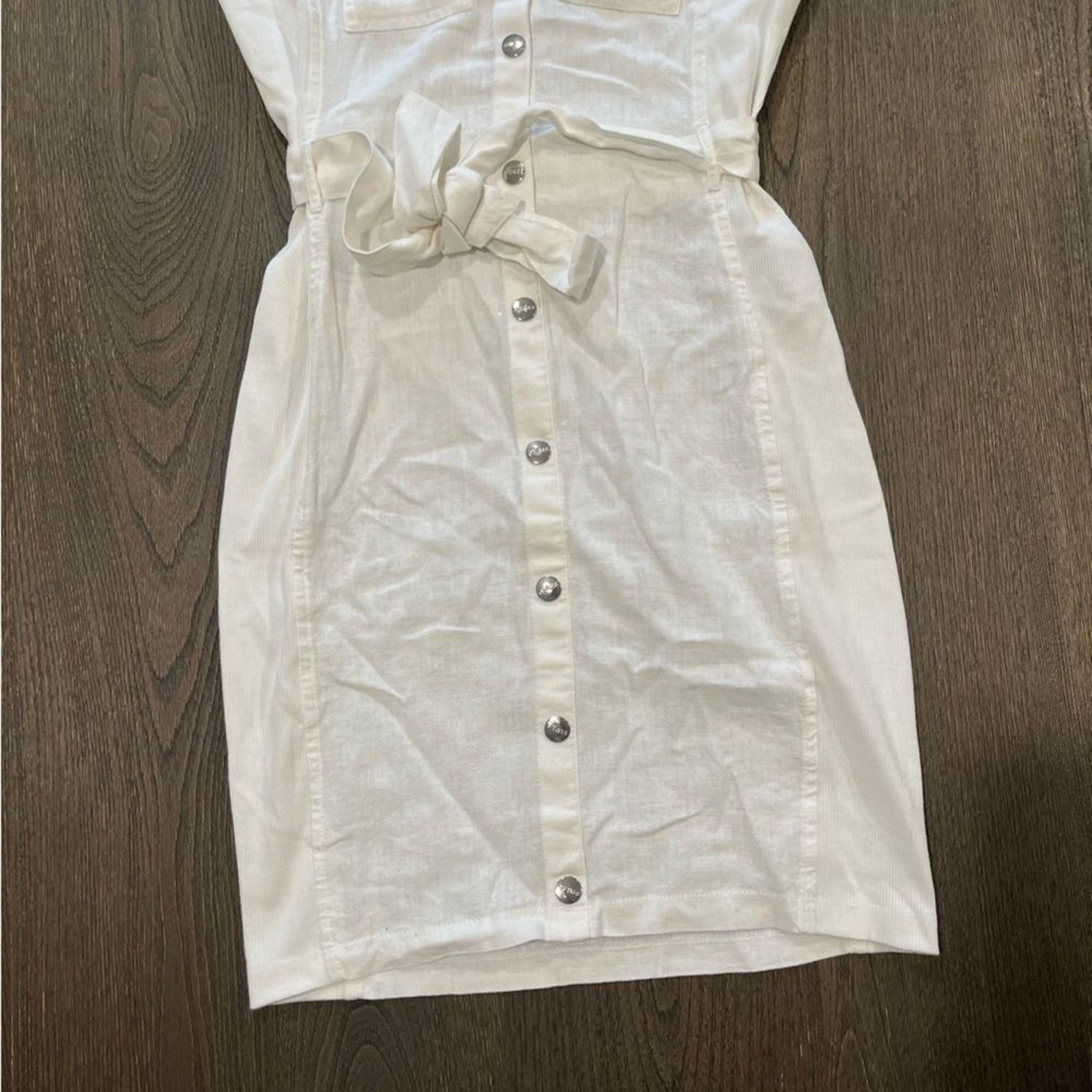 Guess NWOT Guess Los Angeles Collared Utility Tie Waist Dress Sz M Size M / US 6-8 / IT 42-44 - 2 Thumbnail
